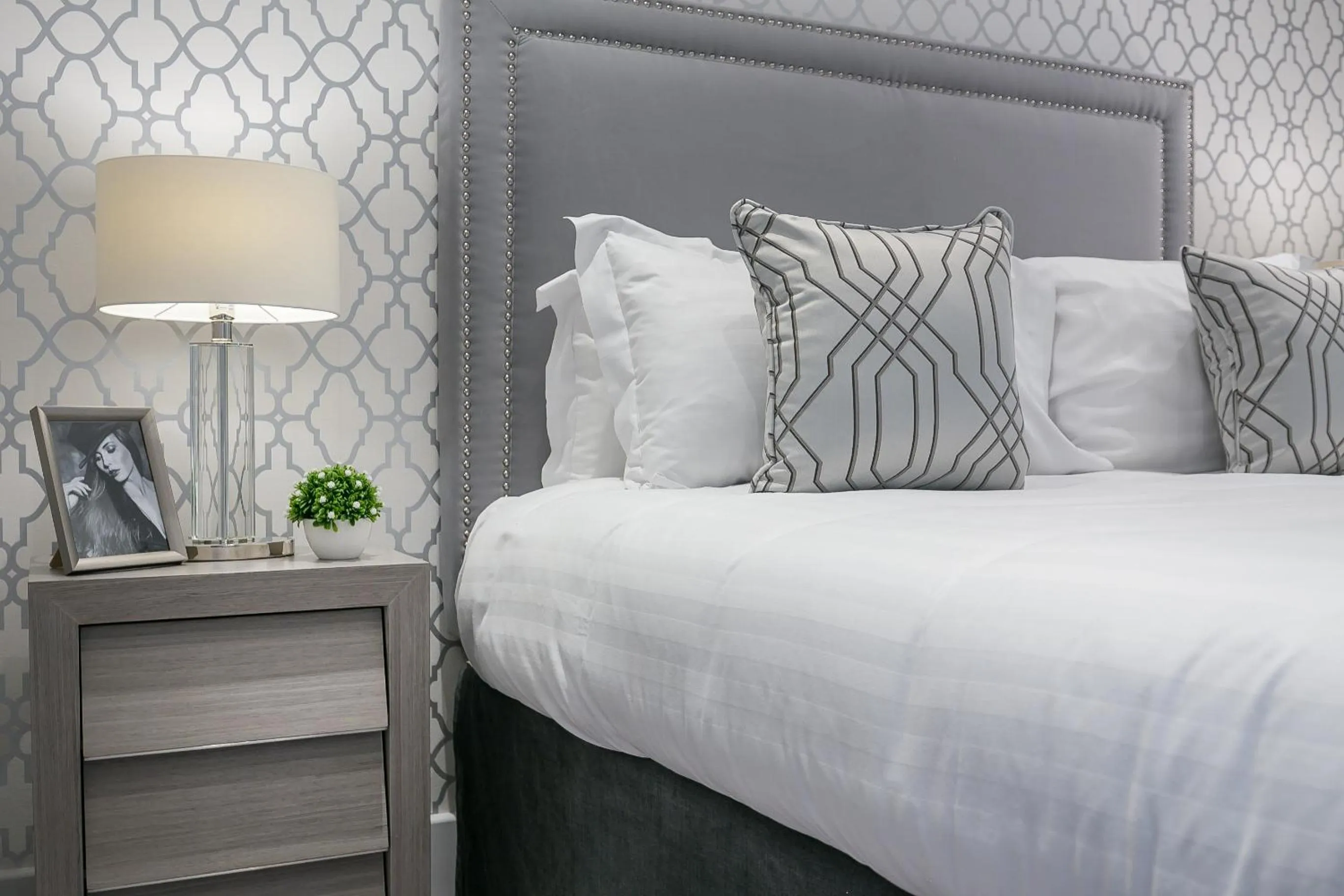 Bed in Chilworth Court