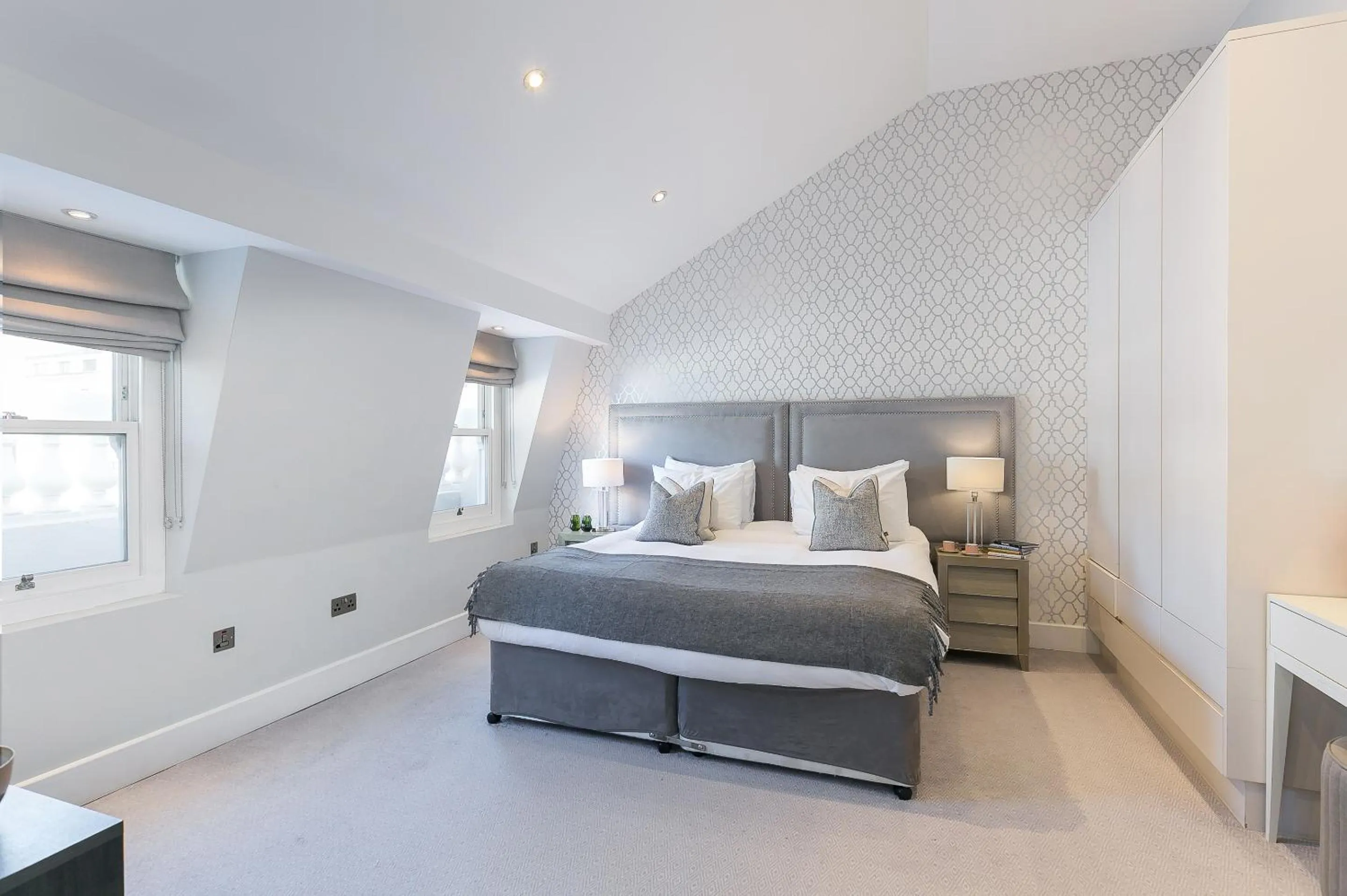 Bed in Chilworth Court