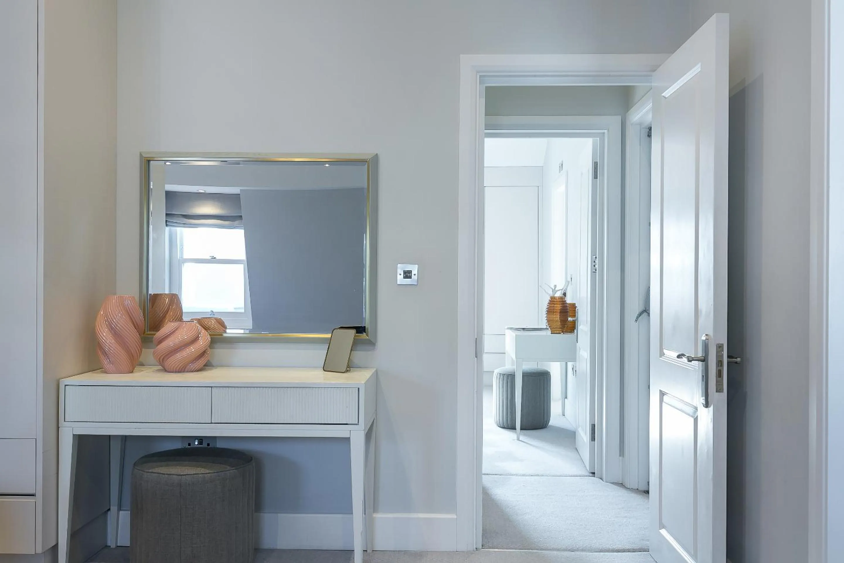 Bed in Chilworth Court