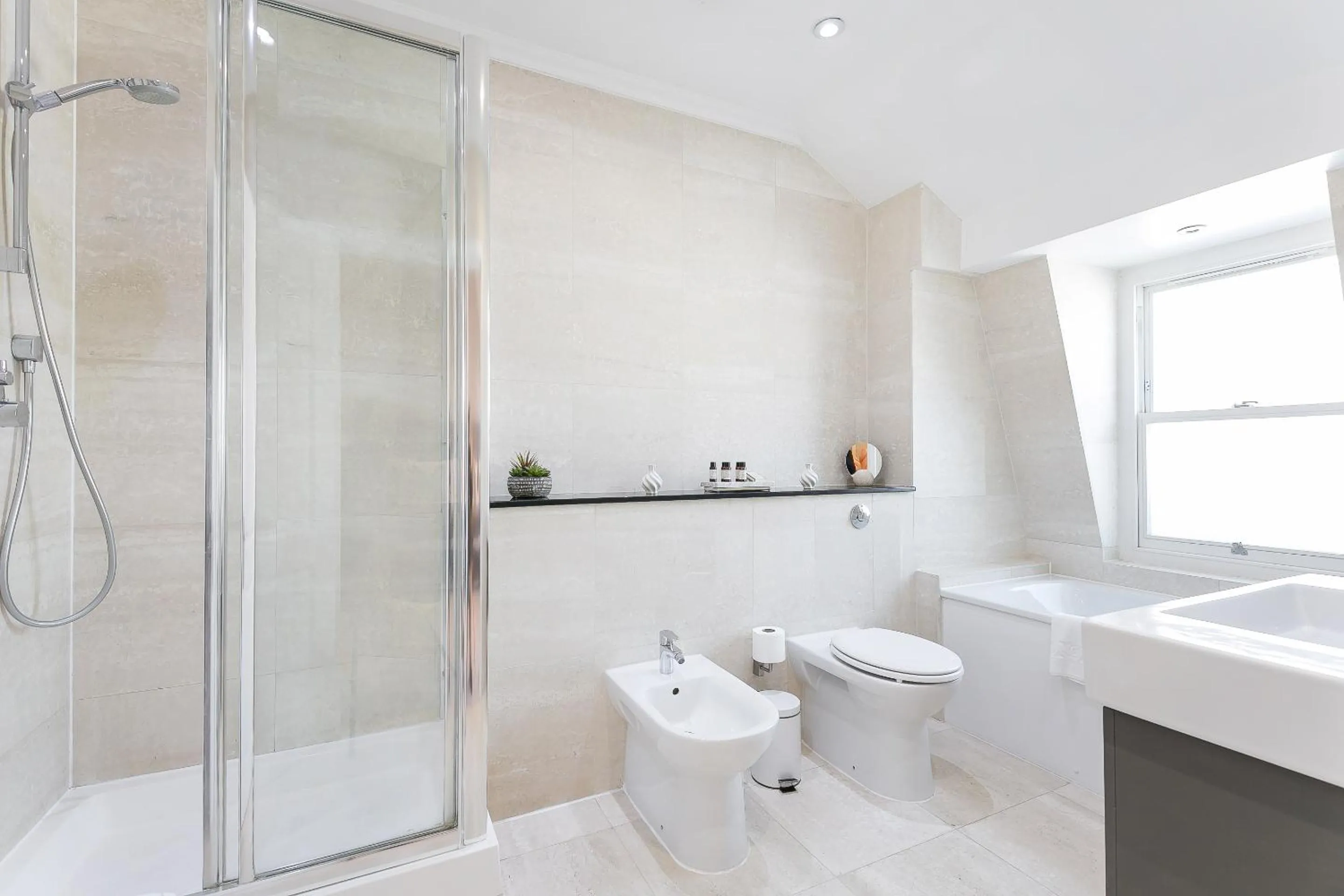 Shower in Chilworth Court