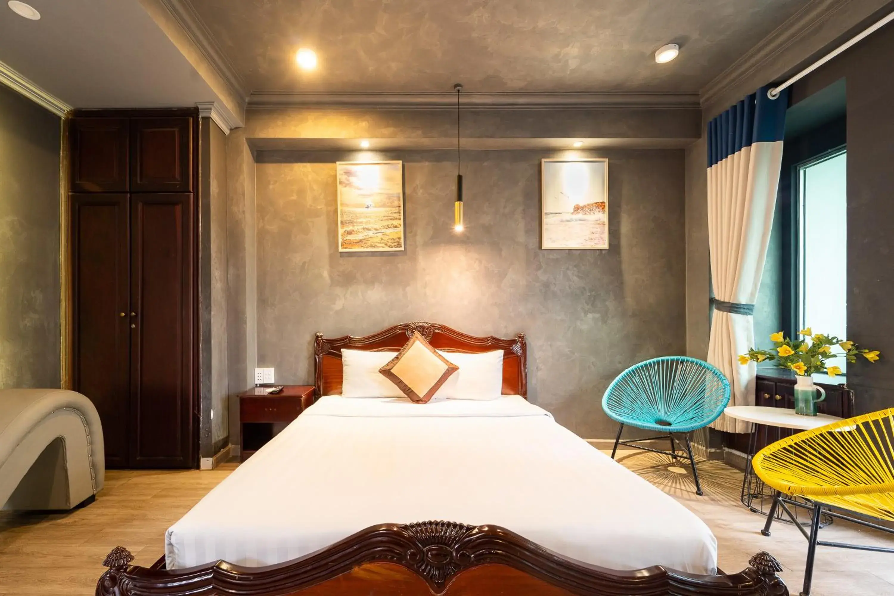 Deluxe Double Room with Balcony in Happy Homes Ben Thanh Central Deluxe Double Room with Balcony in Happy Homes Ben Thanh Central
