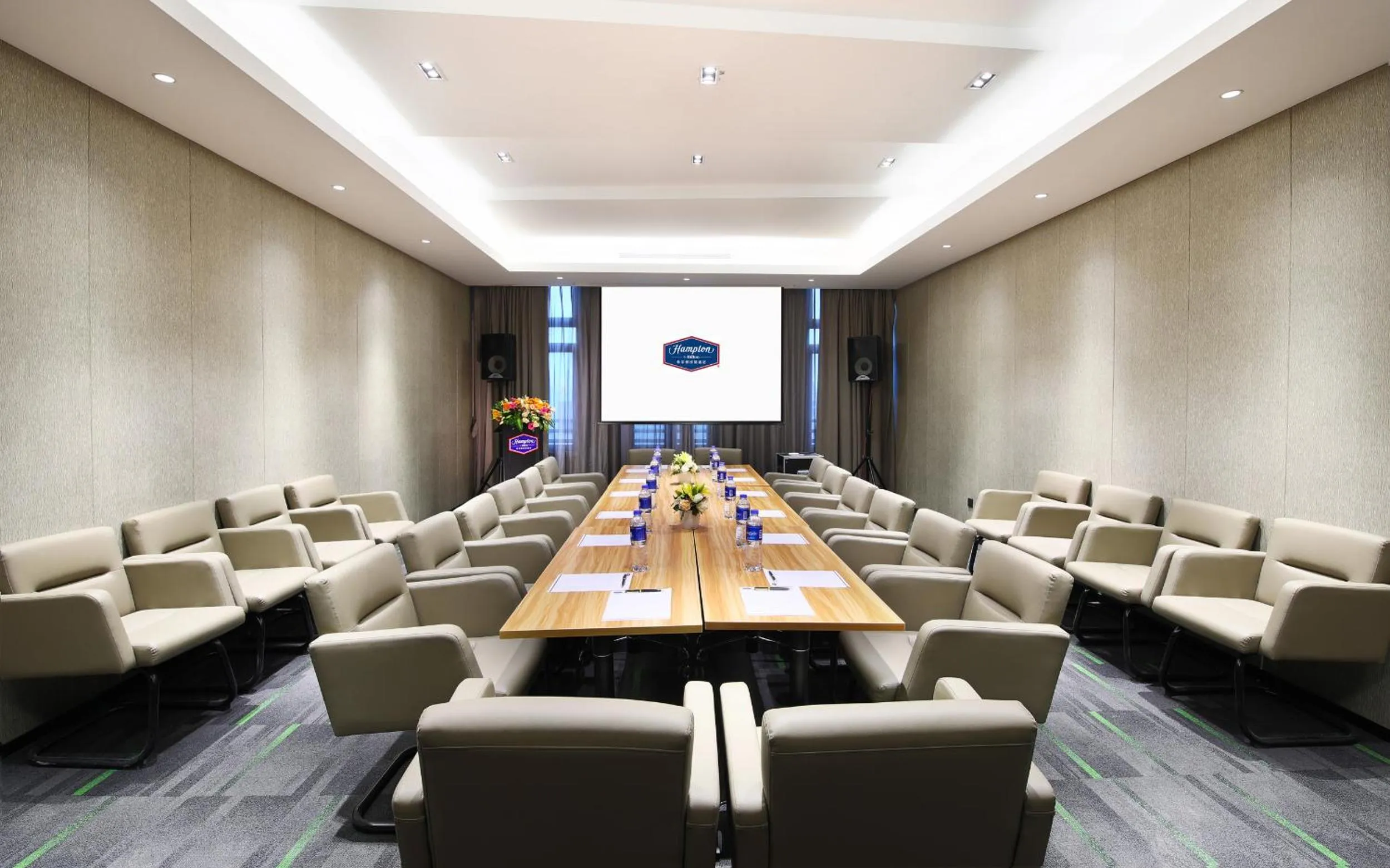 Meeting/conference room in Hampton by Hilton Shanghai Hongqiao NECC