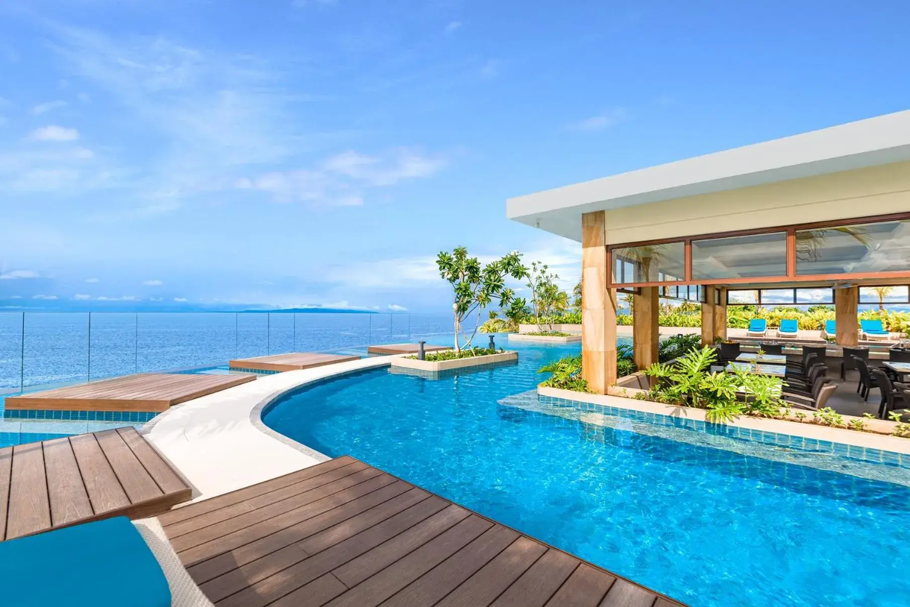 Swimming pool in Henann Premier Coast Resort Swimming pool in Henann Premier Coast Resort