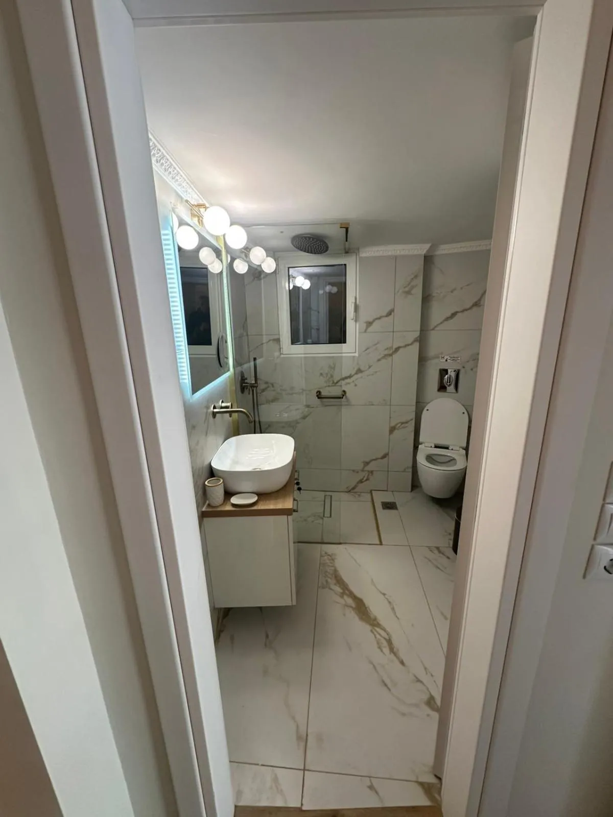 Shower in Acropolis Divine Apartments