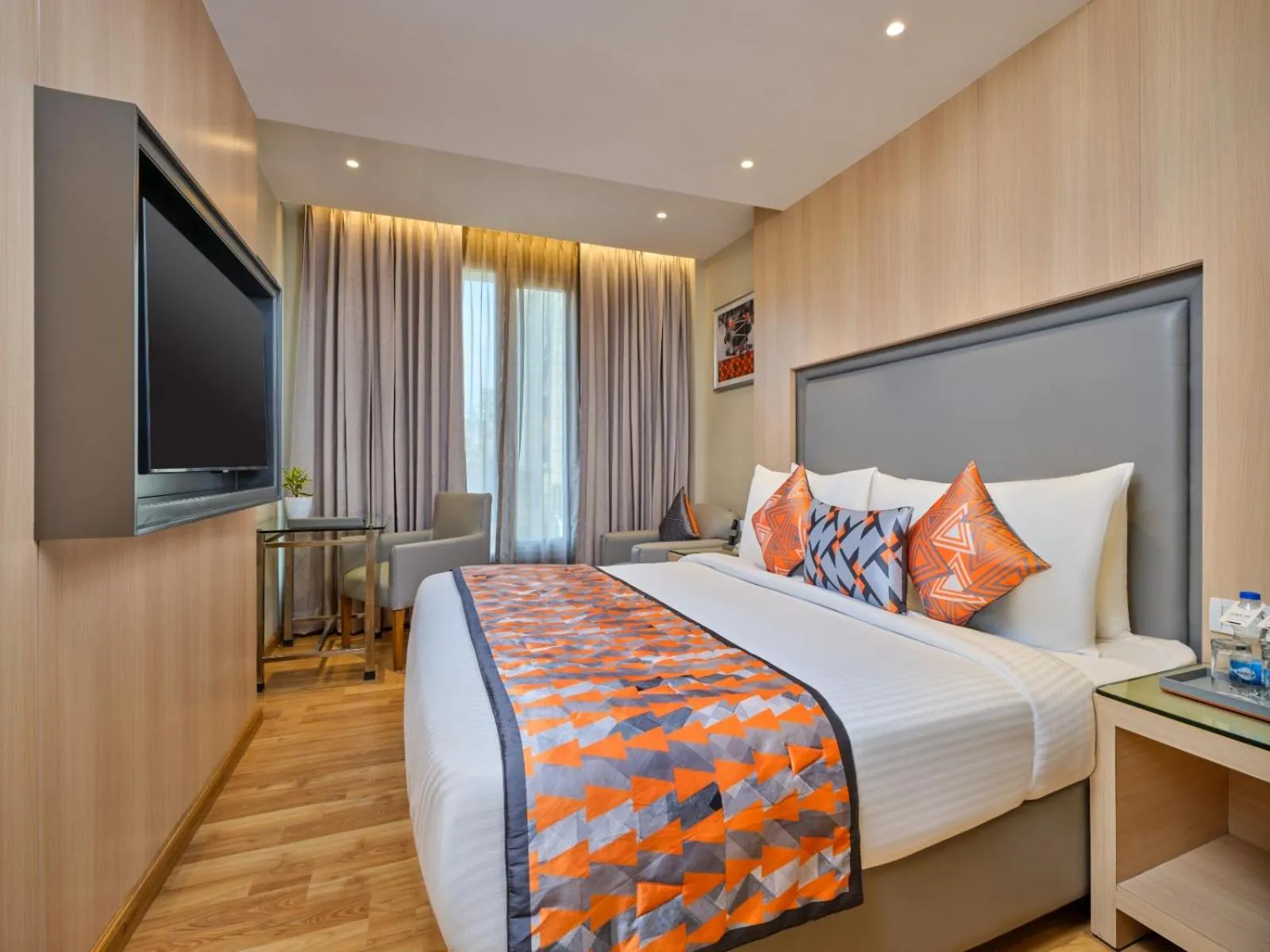 Communal lounge/ TV room, Bed in Fortune Inn Heritage Walk Amritsar - Member ITC Hotels' Group