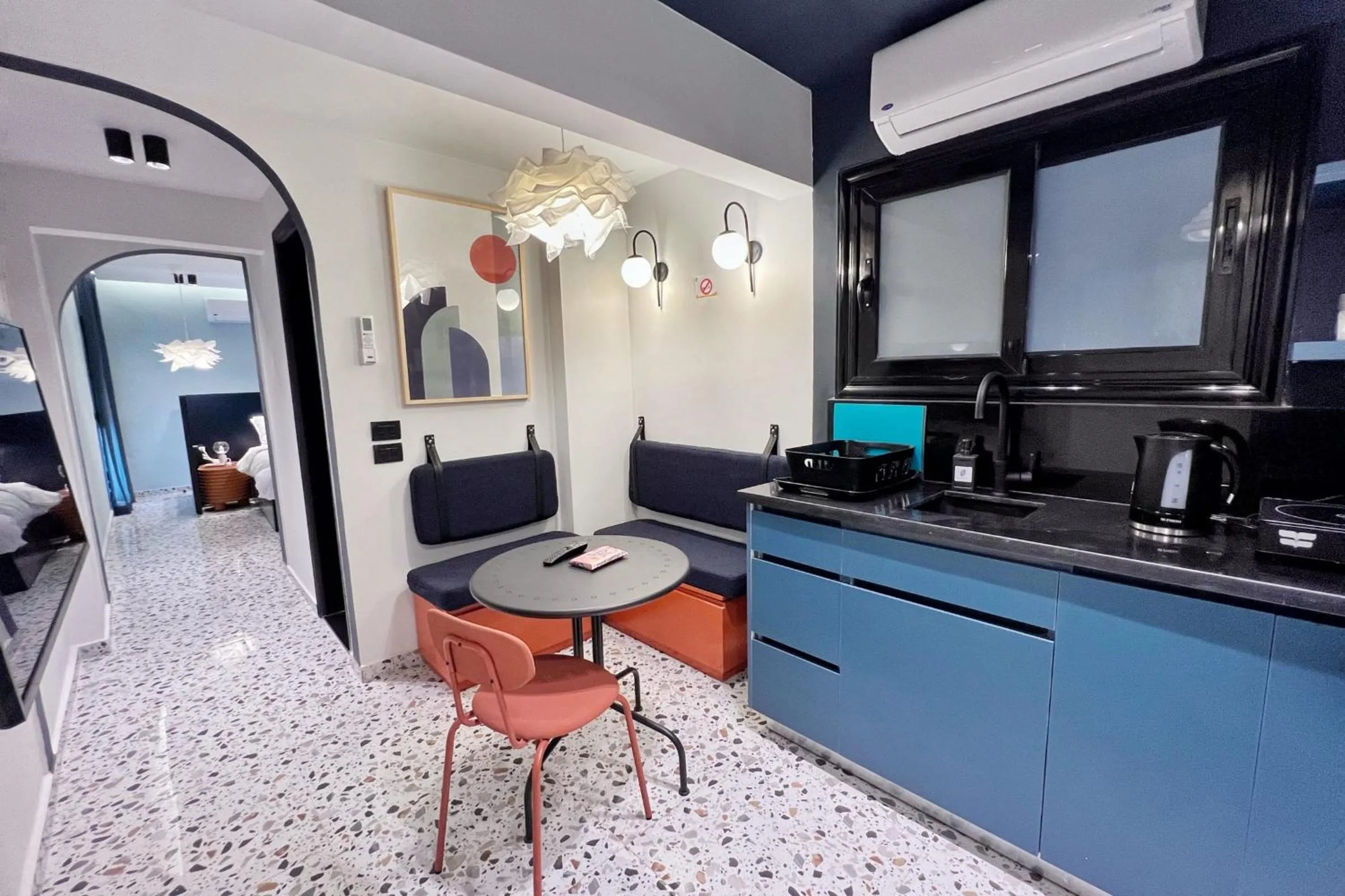 The 1 BDR Cobalt Cube 5 min to CAI Airport