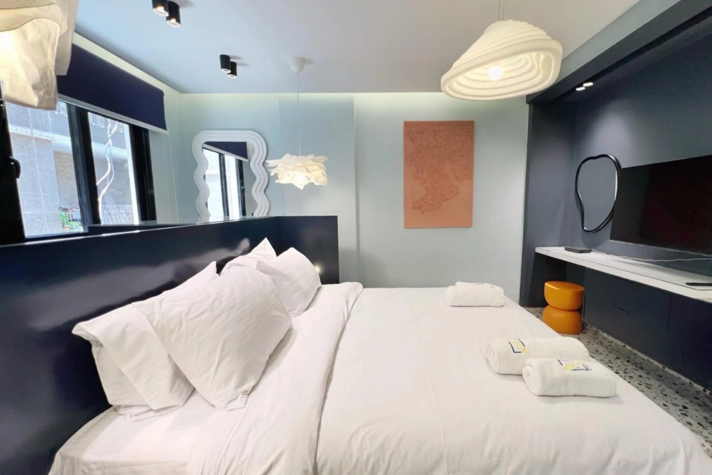 Bed in The 1 BDR Cobalt Cube 5 min to CAI Airport