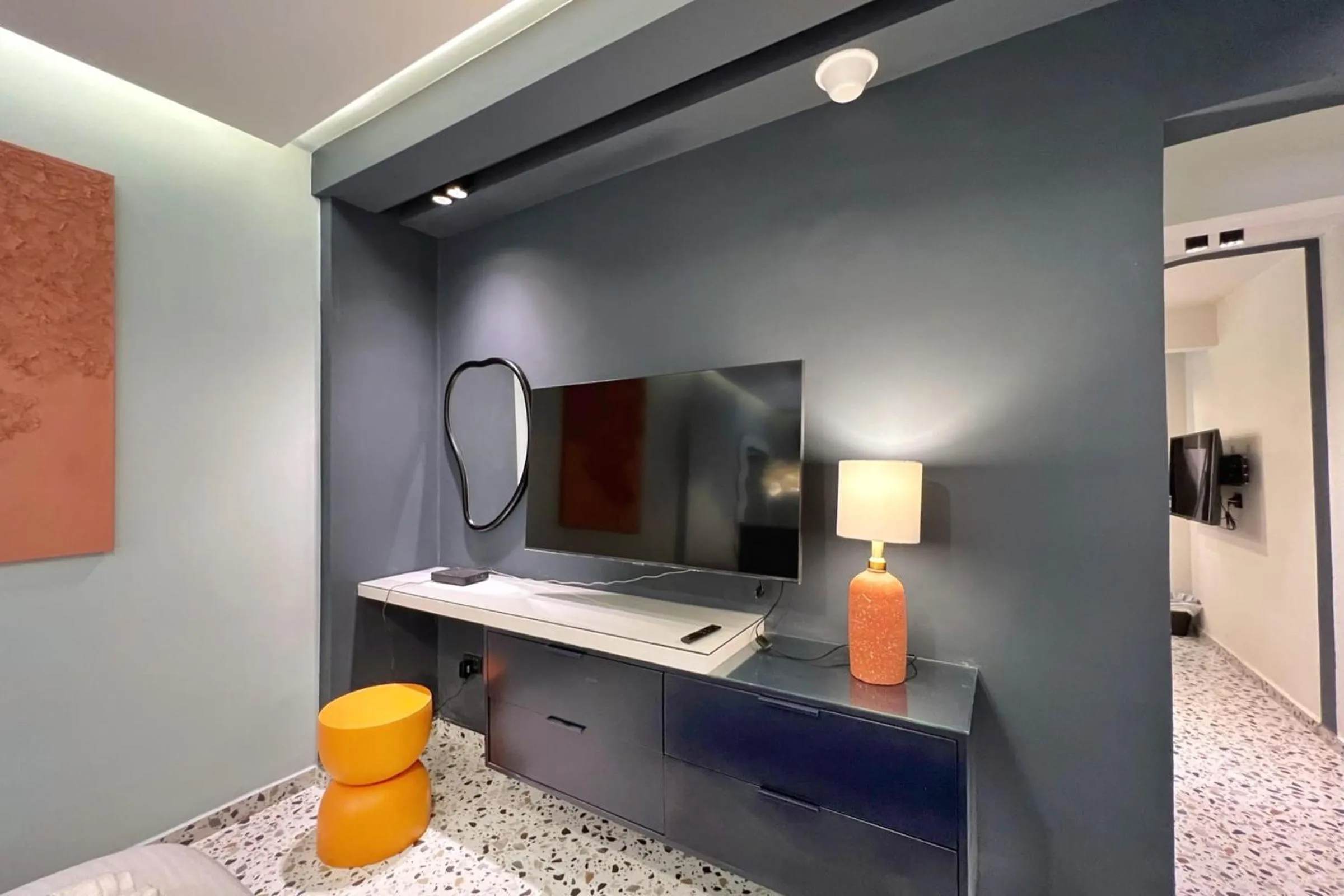 The 1 BDR Cobalt Cube 5 min to CAI Airport