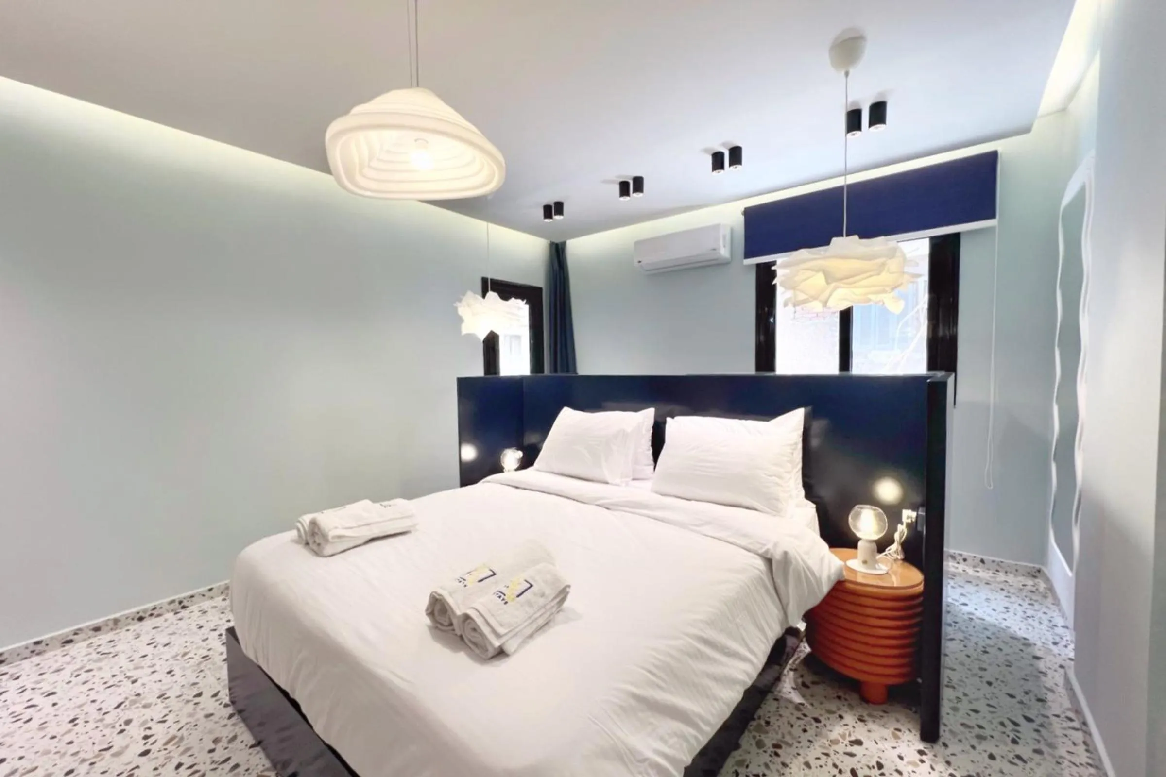 Bed in The 1 BDR Cobalt Cube 5 min to CAI Airport
