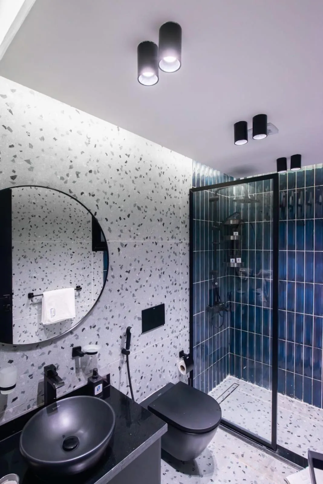 The 1 BDR Cobalt Cube 5 min to CAI Airport