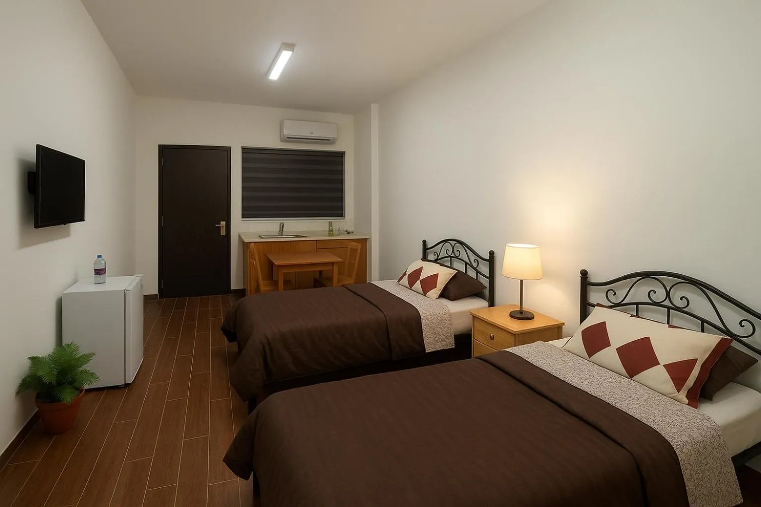 Bed in EMILE ALTWAL Hotel