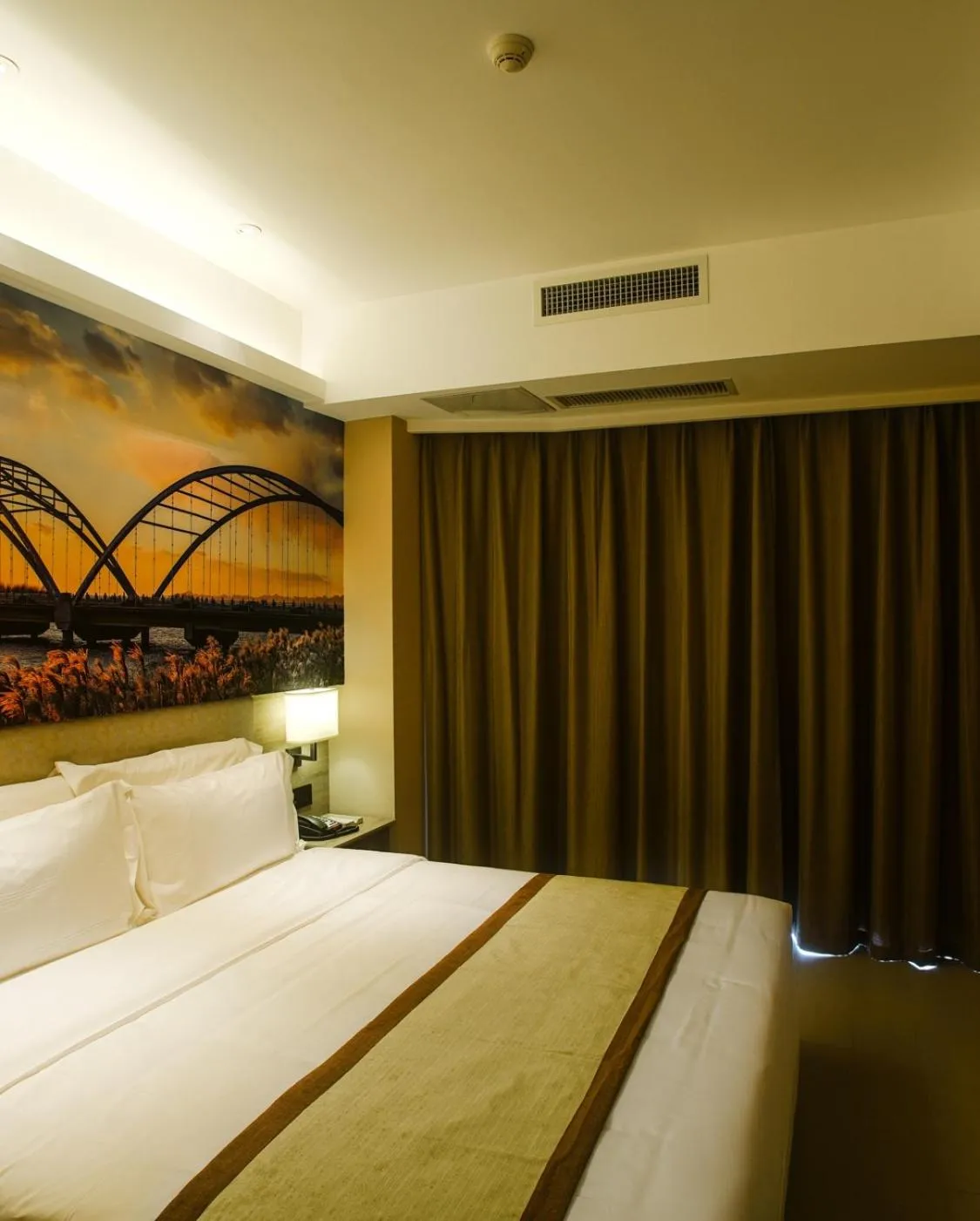 Atour Hotel Qinhuangdao Xiangxi Sea