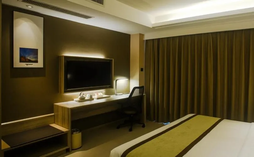 Atour Hotel Qinhuangdao Xiangxi Sea