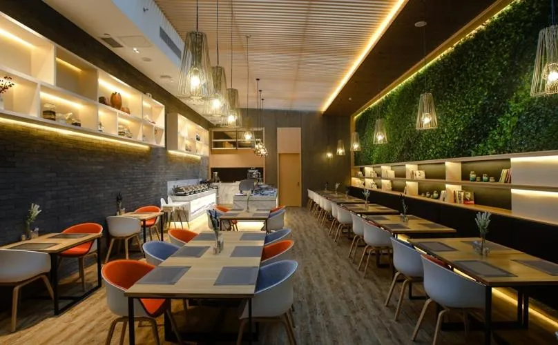 Atour Hotel Qinhuangdao Xiangxi Sea