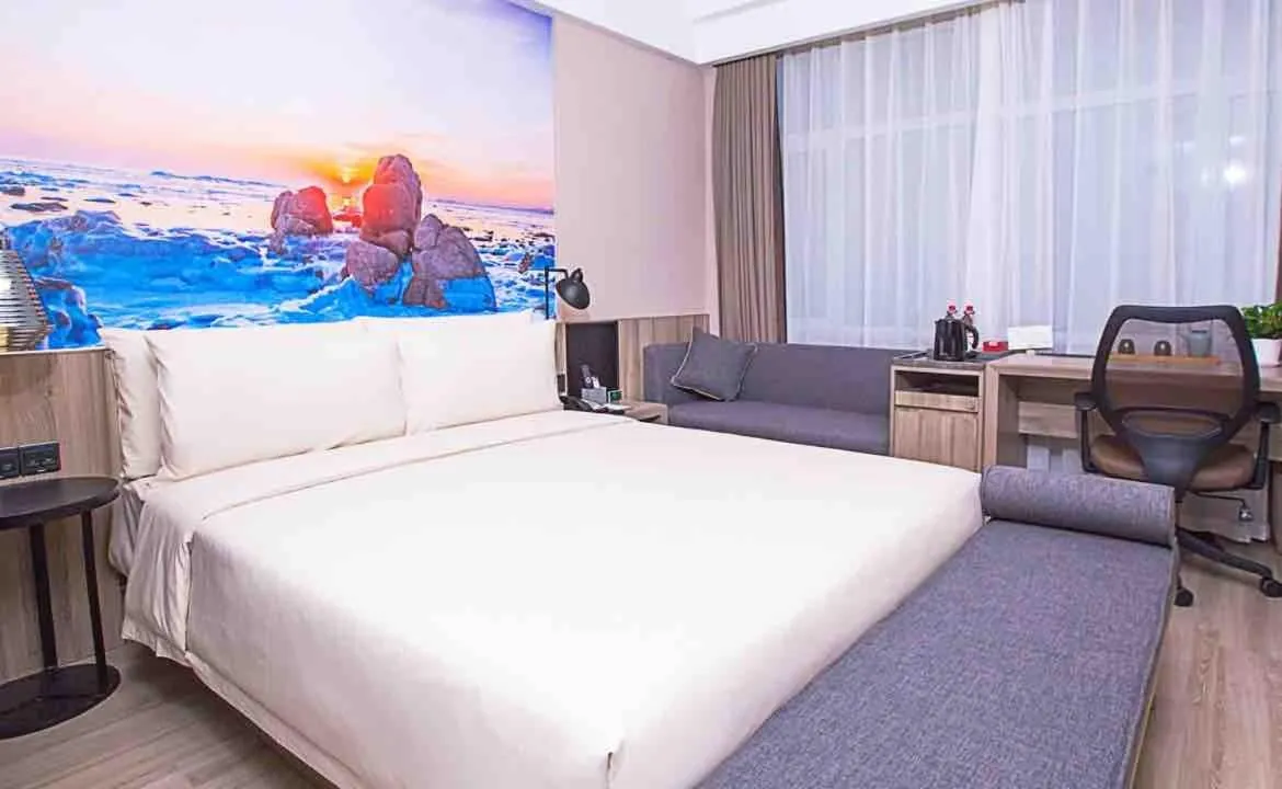 Bed in Atour Hotel Qinhuangdao Railway Station Yingbin Road