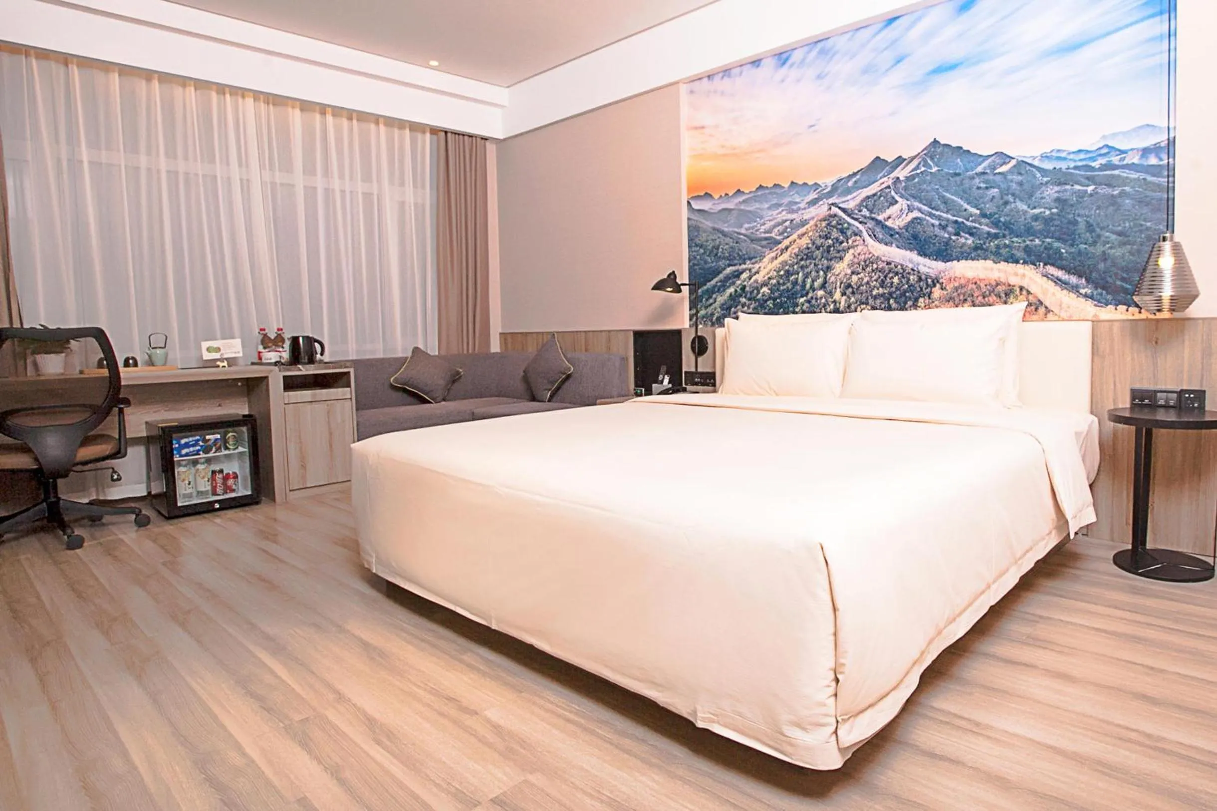 Bed in Atour Hotel Qinhuangdao Railway Station Yingbin Road