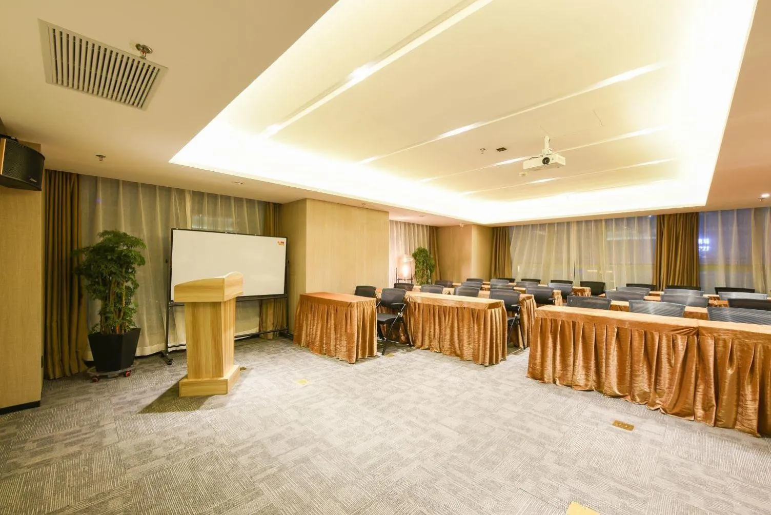 Atour Hotel Shenyang Youth Street Golden Gallery