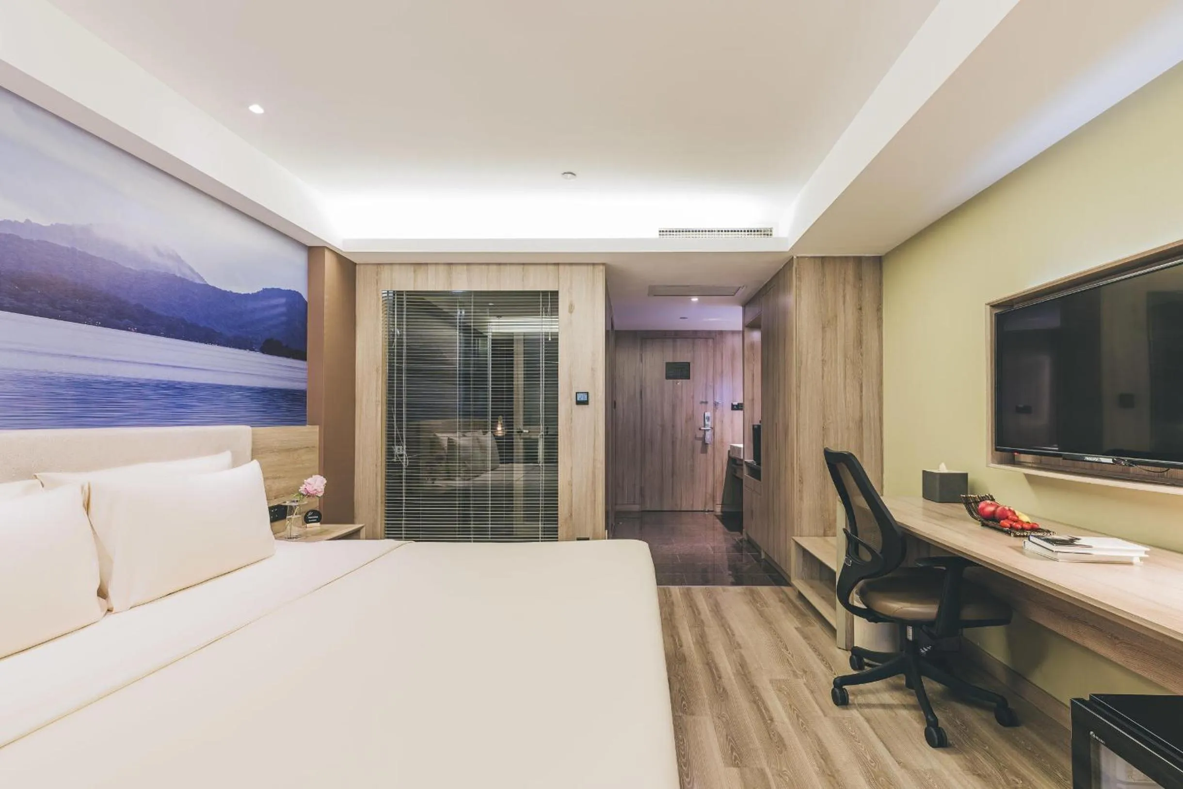 Bed in Atour Music Hotel Hangzhou West Lake