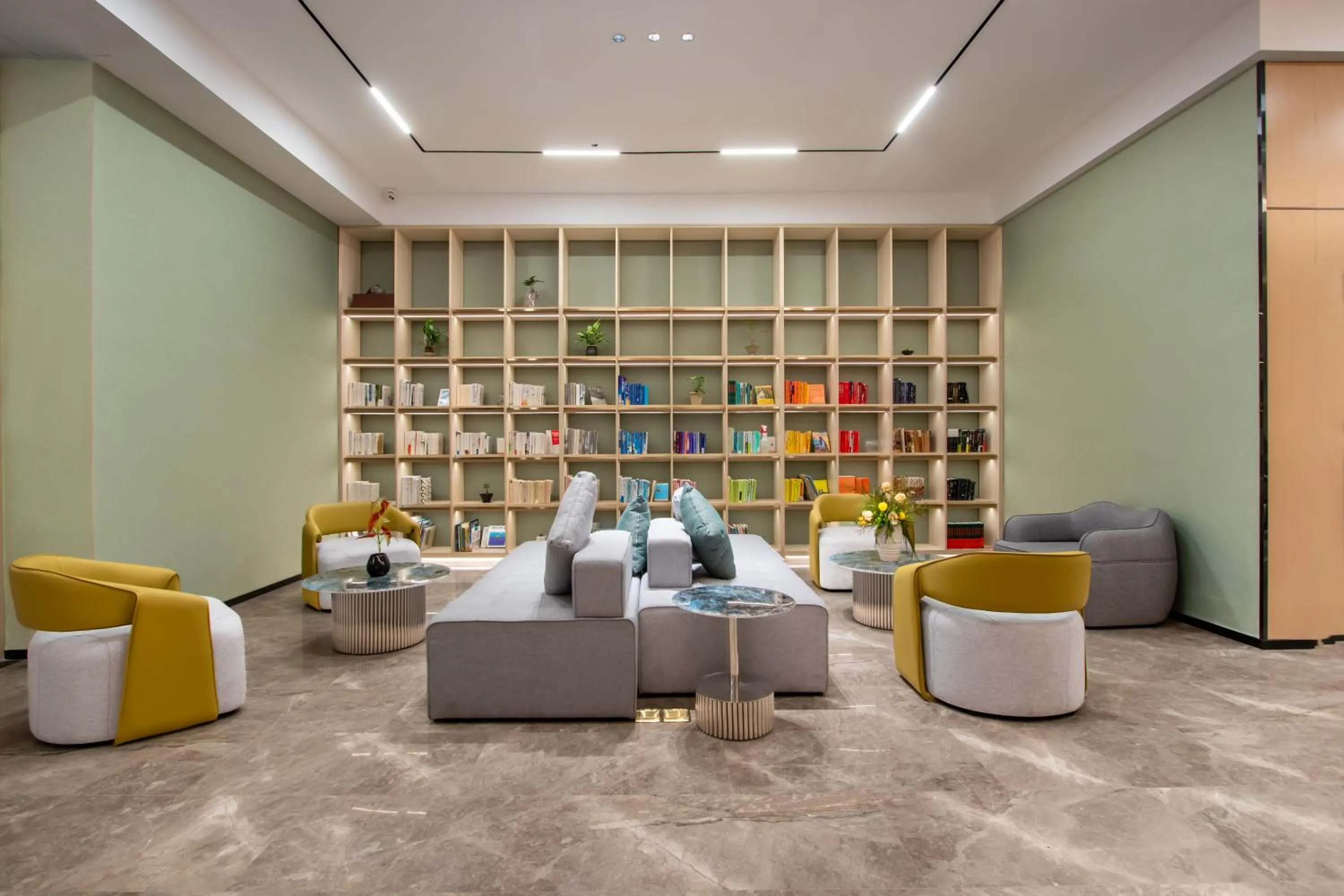 Communal lounge/ TV room in Atour Hotel Hangzhou Xiaoshan Peoples Square