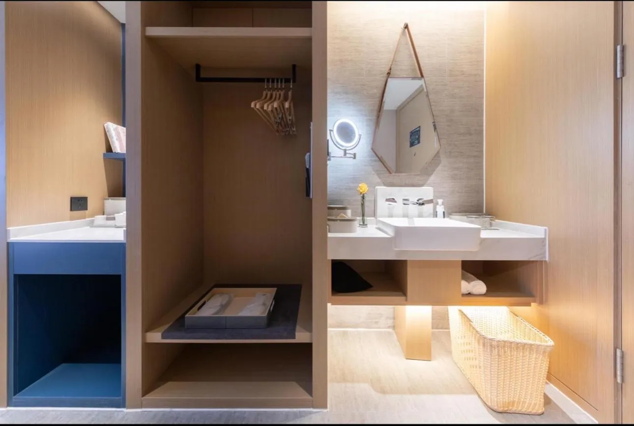 Atour Hotel Hangzhou Wulin Plaza Baochu Road