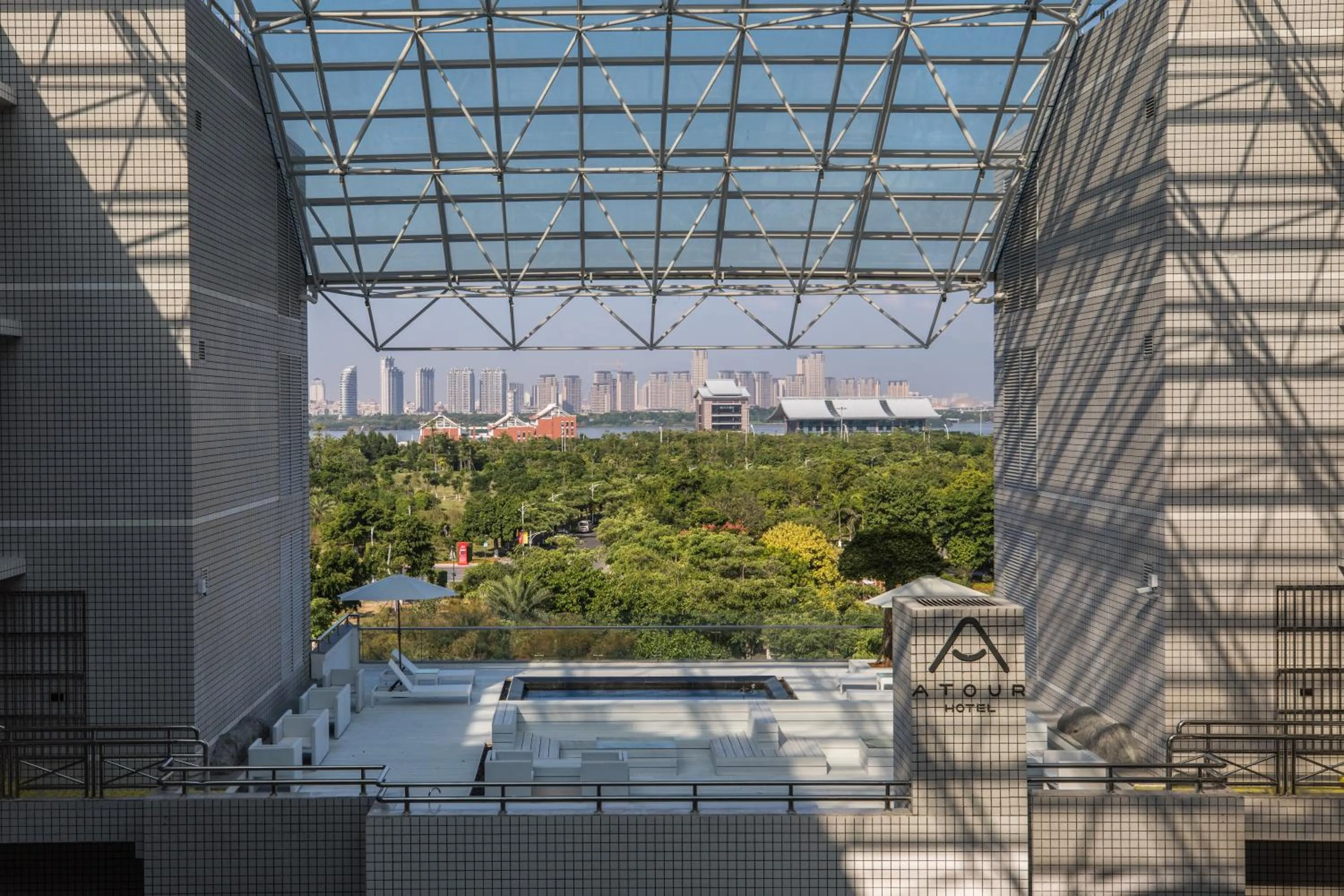Balcony/Terrace in Atour Hotel Xiamen Jimei University