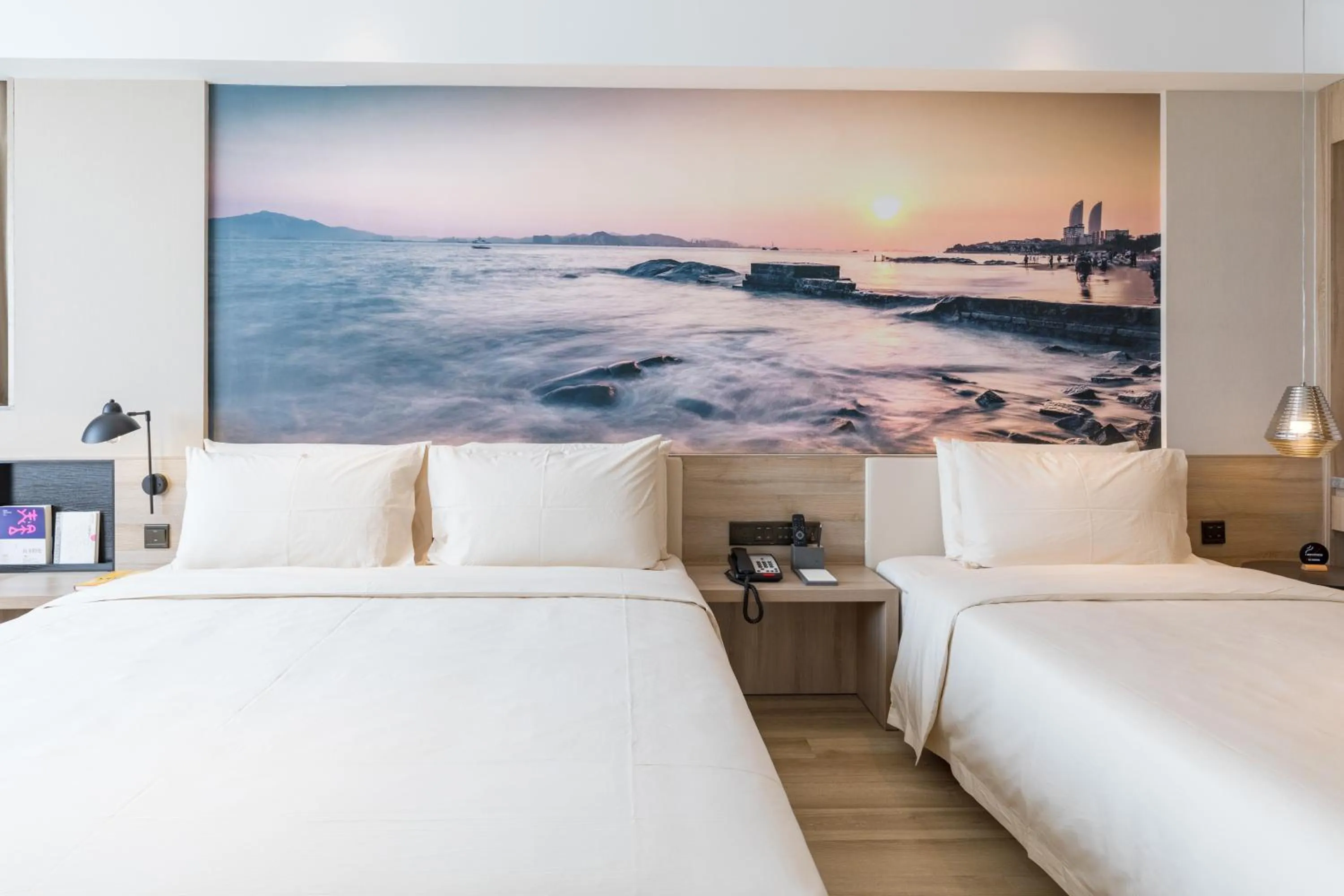 Bed in Atour Hotel Xiamen Jimei University