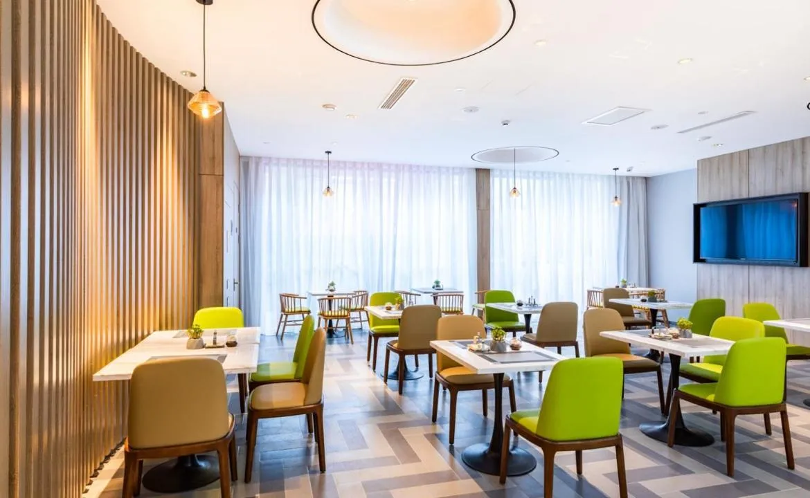 Atour Hotel Jinan Zhangqiu Century Avenue