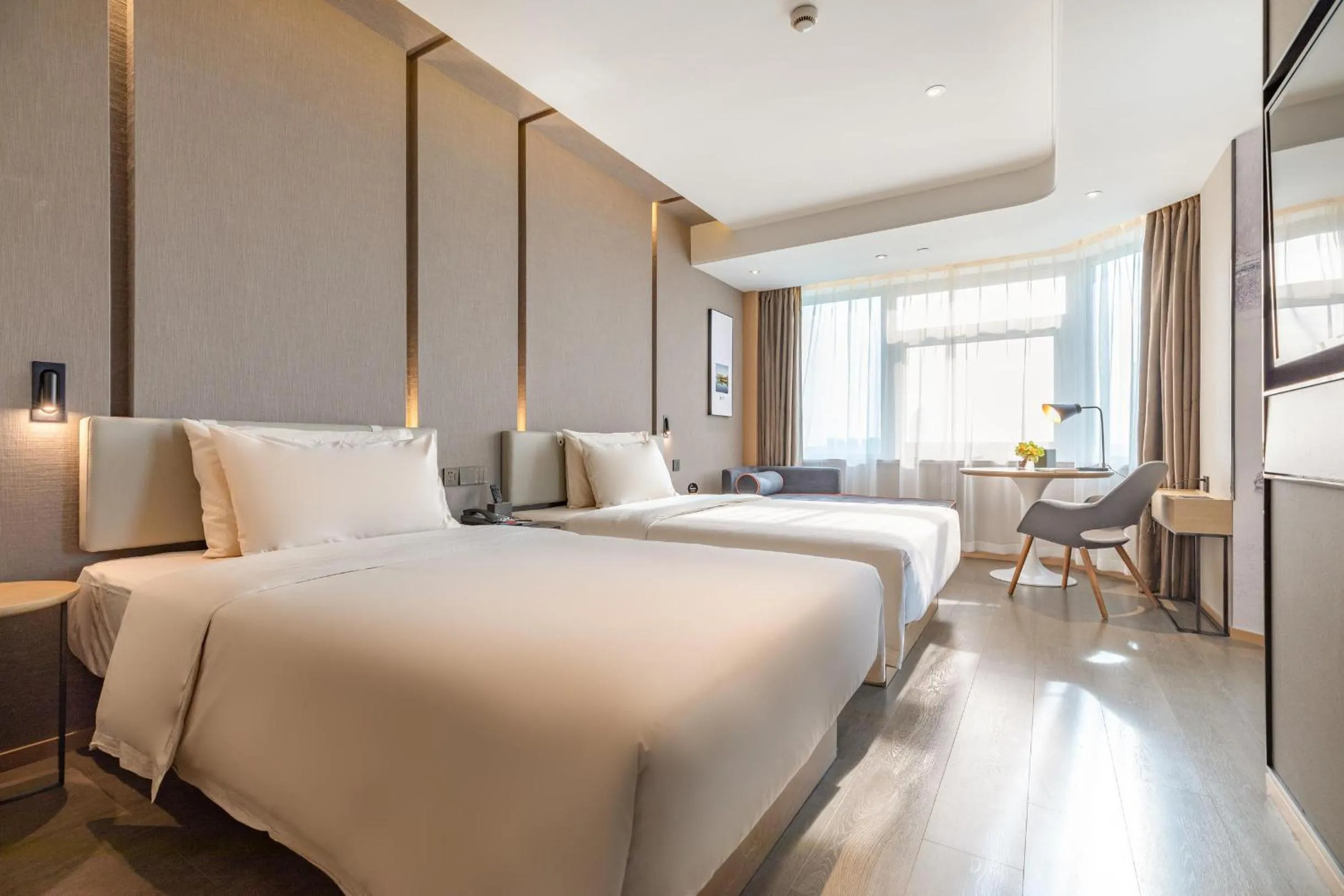 Bed in Atour Hotel Jinan Grand View Garden