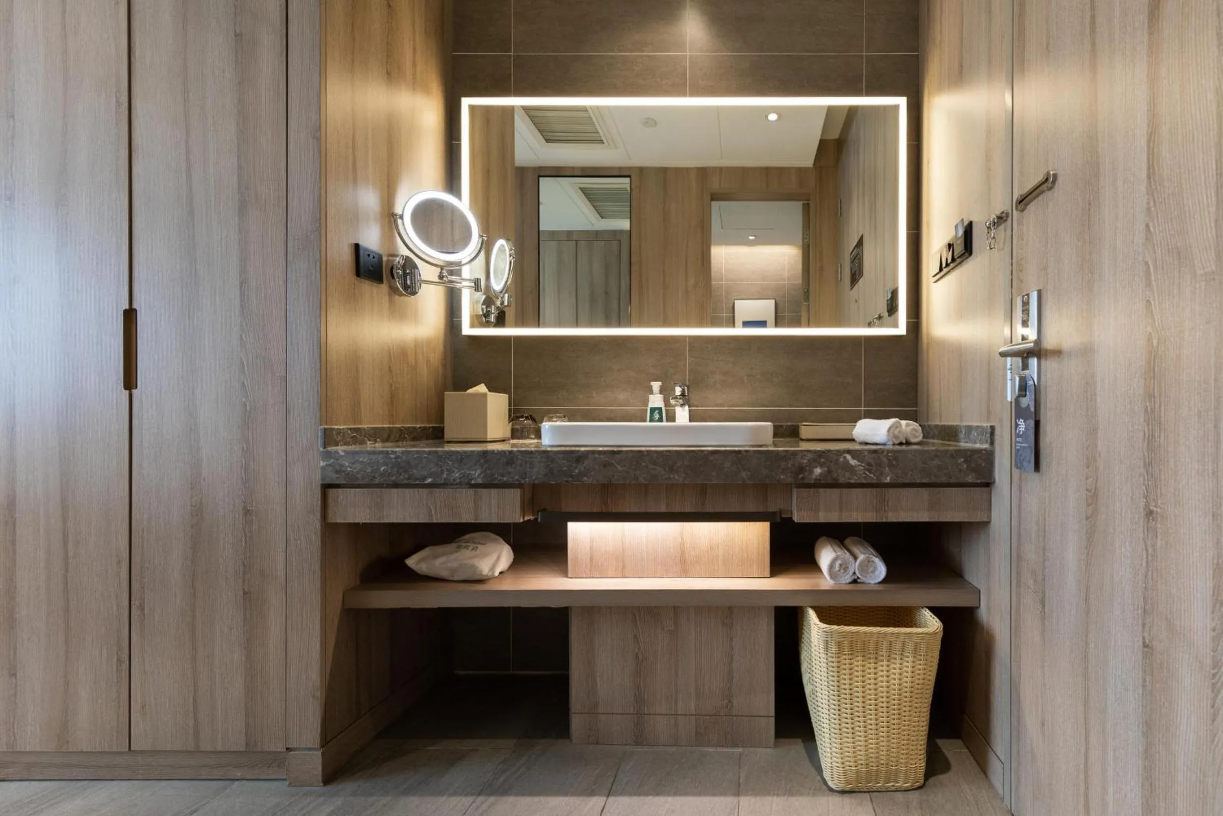 Atour Hotel Yantai South Station Yingchun Street