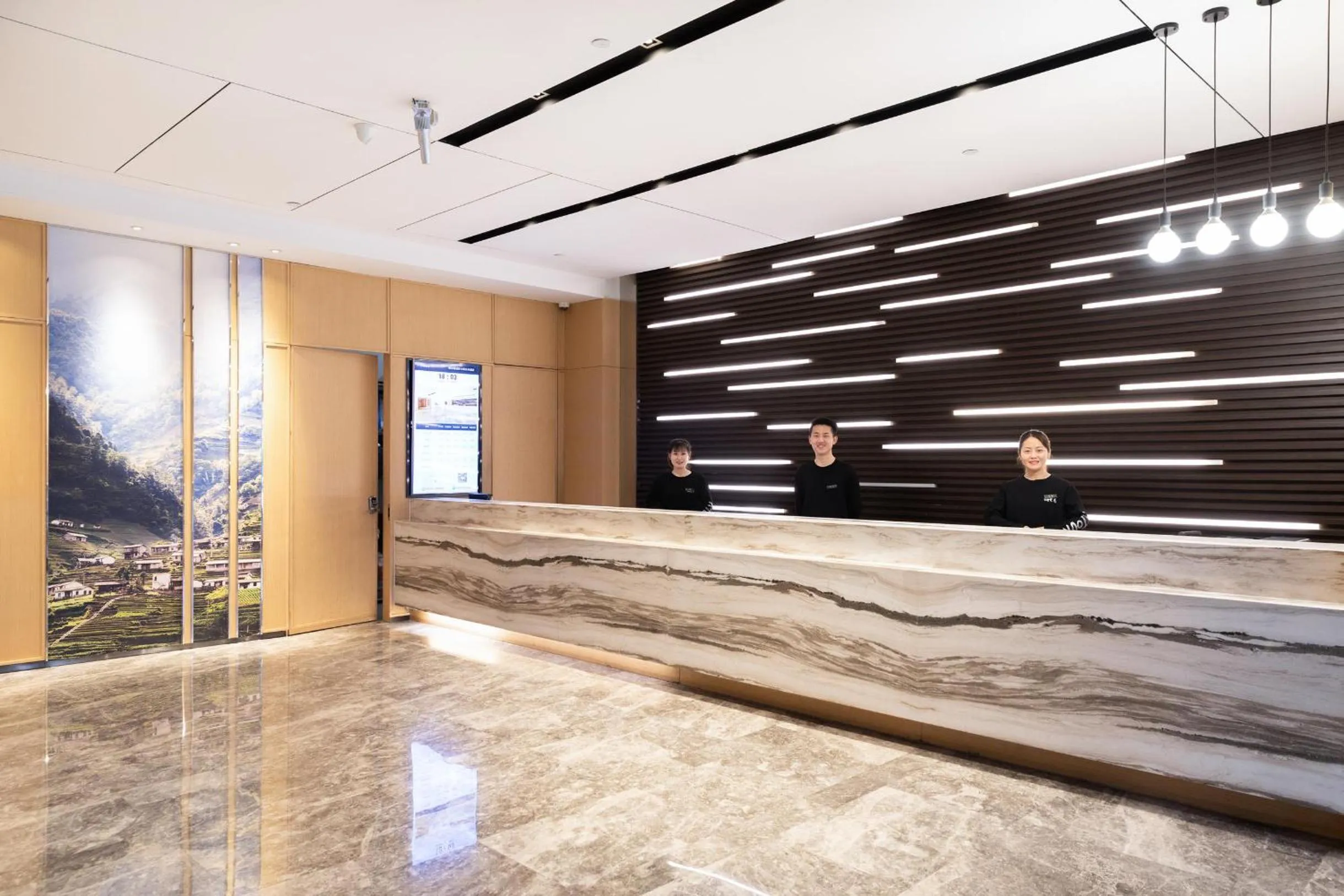 Atour Hotel Yantai South Station Yingchun Street