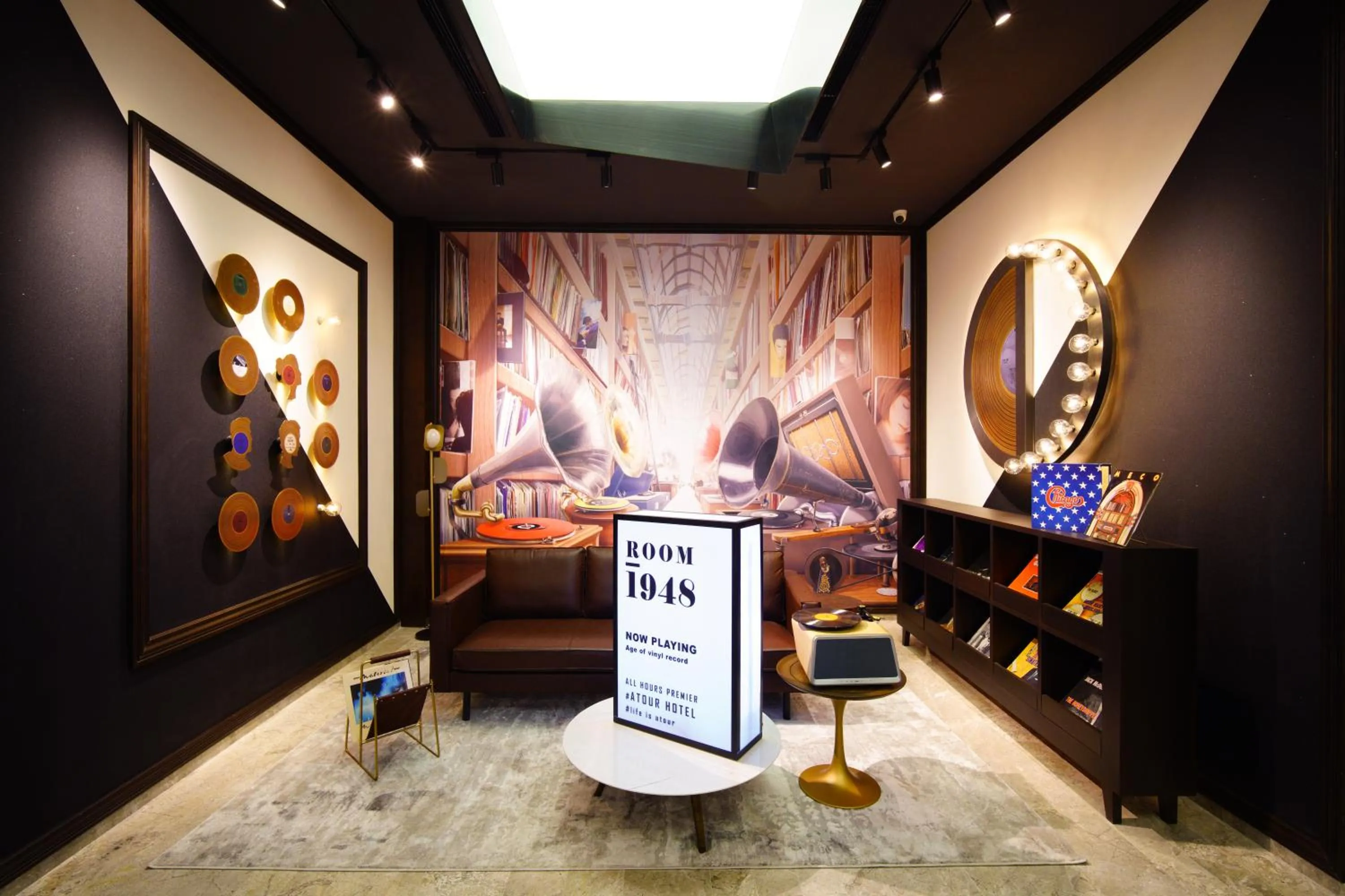 Lobby or reception in Atour Hotel Gangding Metro Station Taikoo Hui Tianhe Guangzhou