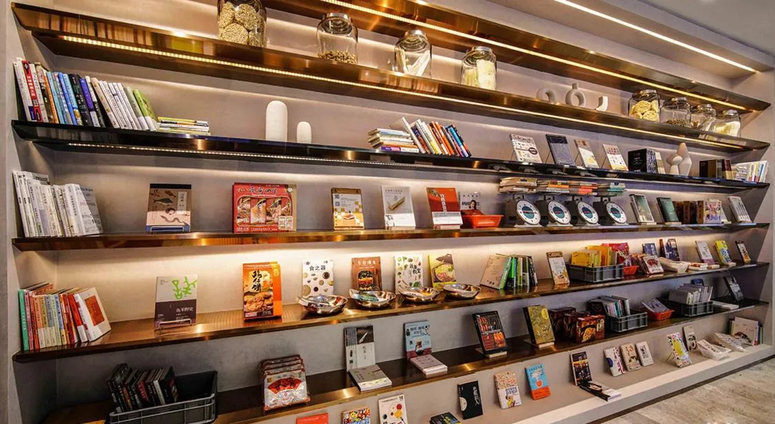 Lobby or reception in Atour Hotel Gangding Metro Station Taikoo Hui Tianhe Guangzhou