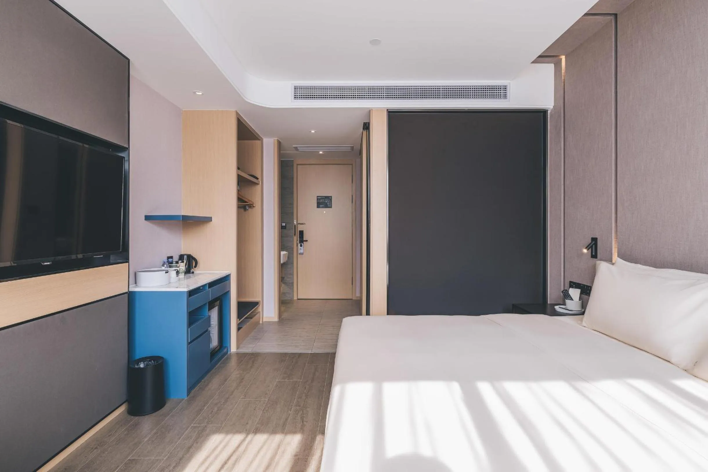 Bed in Atour Hotel Chaozhou Ancient Town People's Square