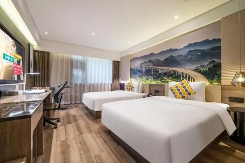 Echarm PLUS Hotel Chongqing Liziba Lianglukou Subway Station