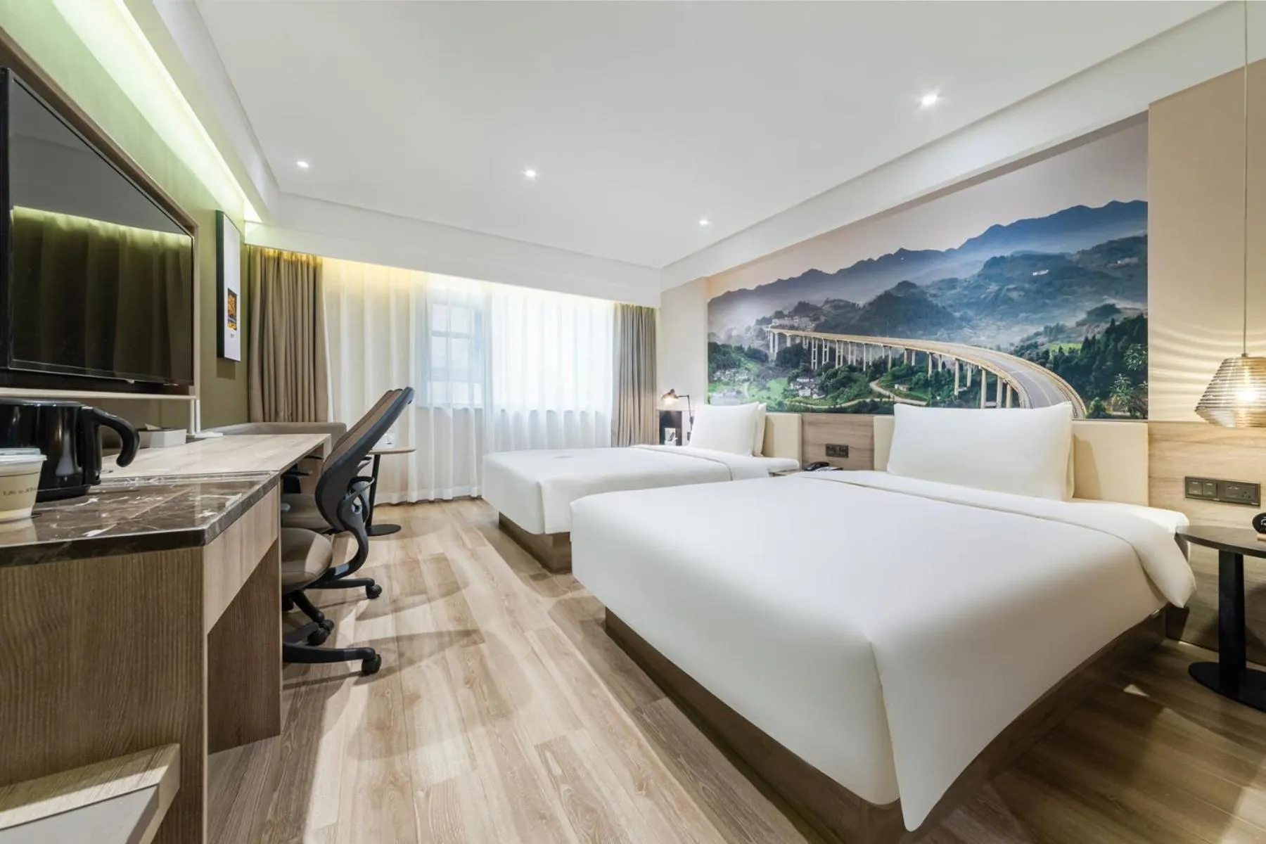 Atour Hotel Chongqing Liziba Lianglukou Subway Station