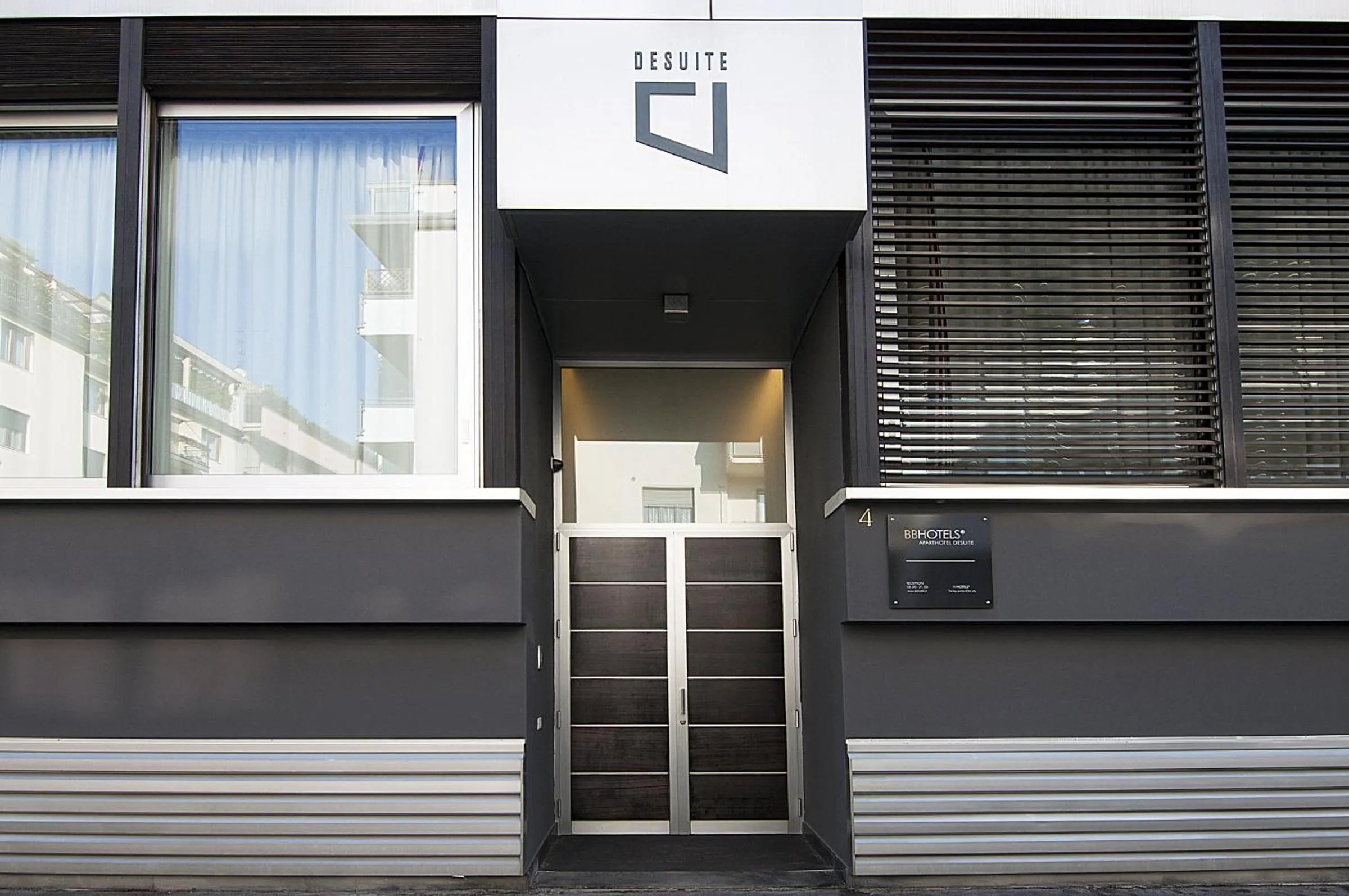Facade/entrance in BB Hotels Aparthotel Desuite