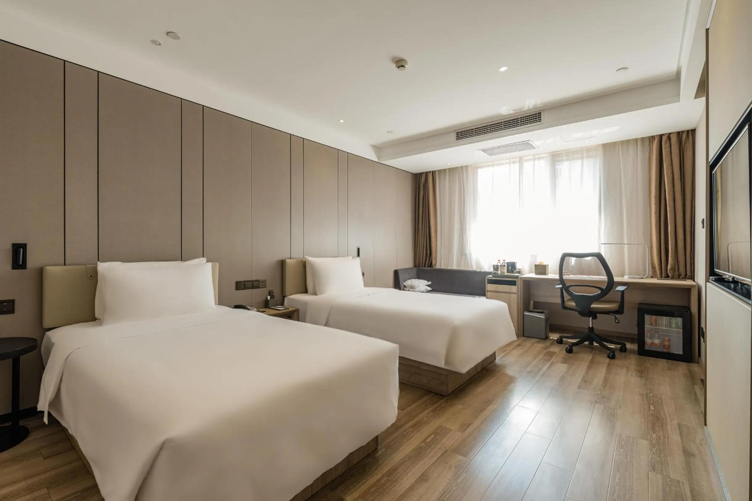 Atour Hotel Beijing Yansha Sanyuan Bridge