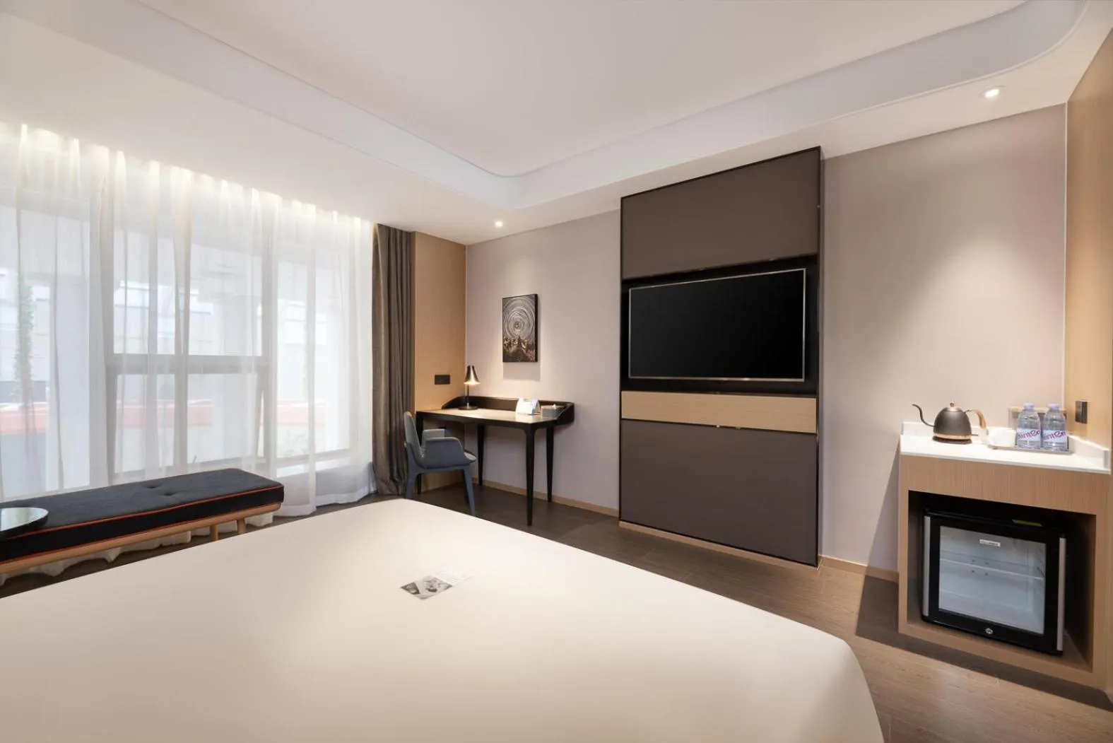 Photo of the whole room, Bed in Atour S Hotel Xinghai Square