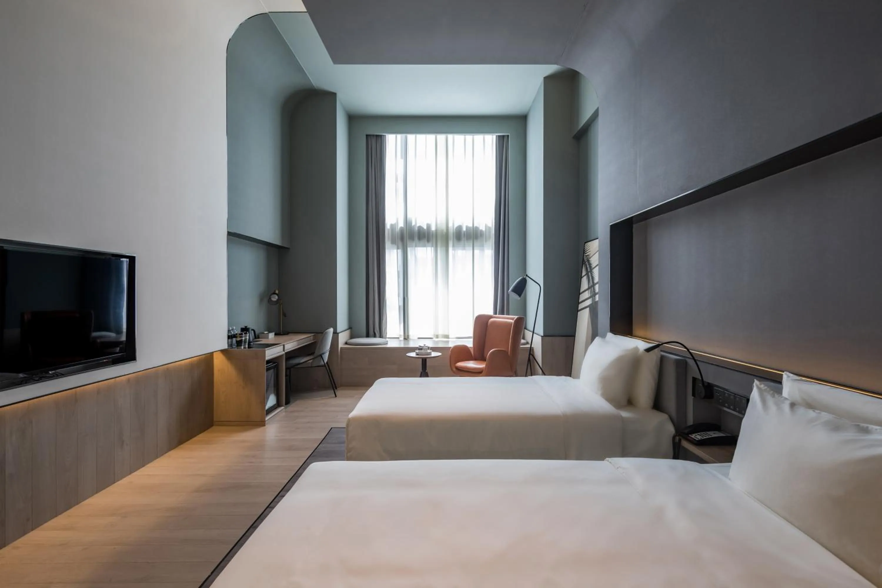 Photo of the whole room, Bed in Atour S Hotel Shanghai Hongqiao Center Aegean-Late night Congee