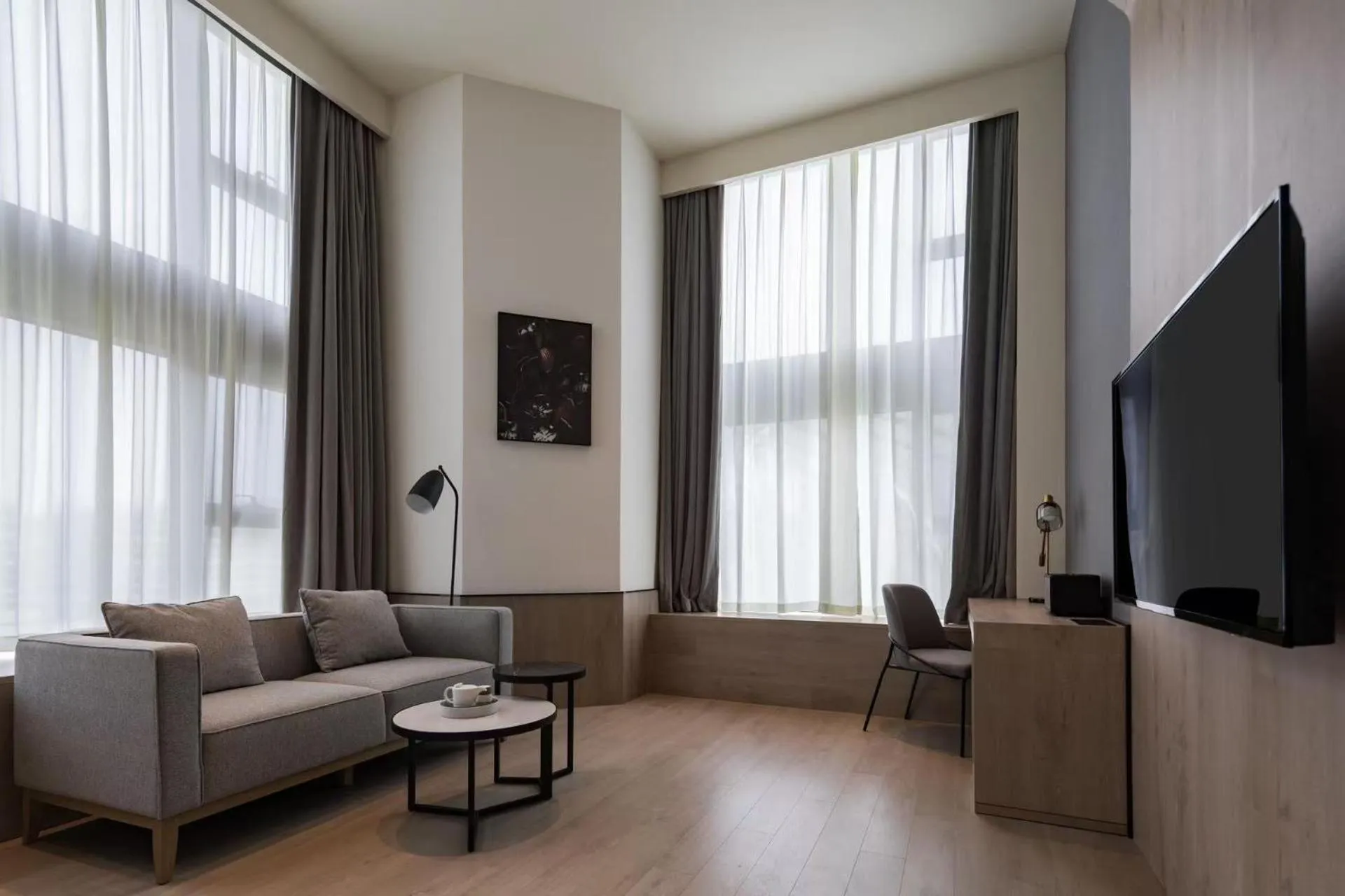 Living room in Atour S Hotel Shanghai Hongqiao Center Aegean-Late night Congee