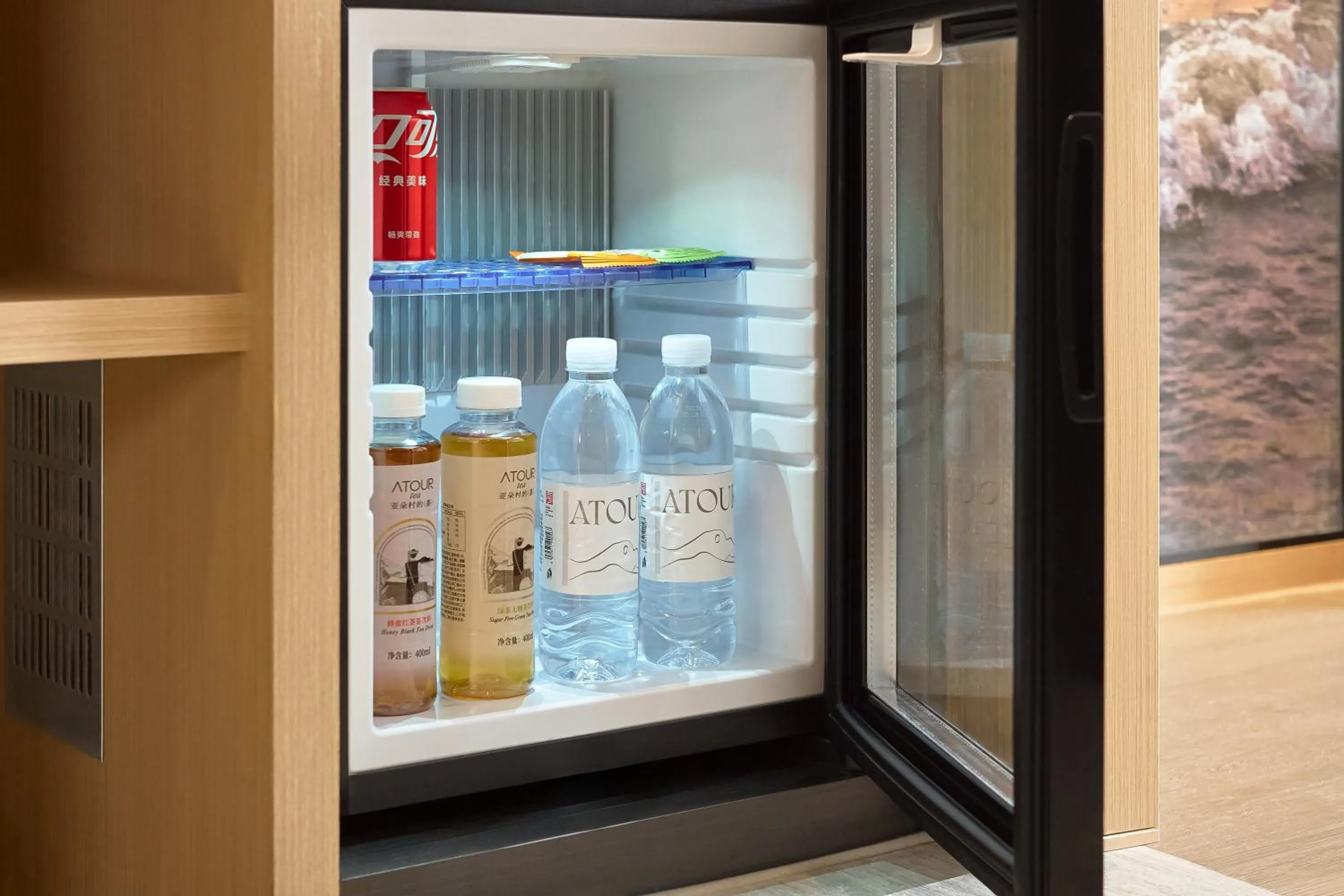 minibar in Atour Hotel Nanjing East Road, The Bund-Self-service free laundry-Free Night Snacks