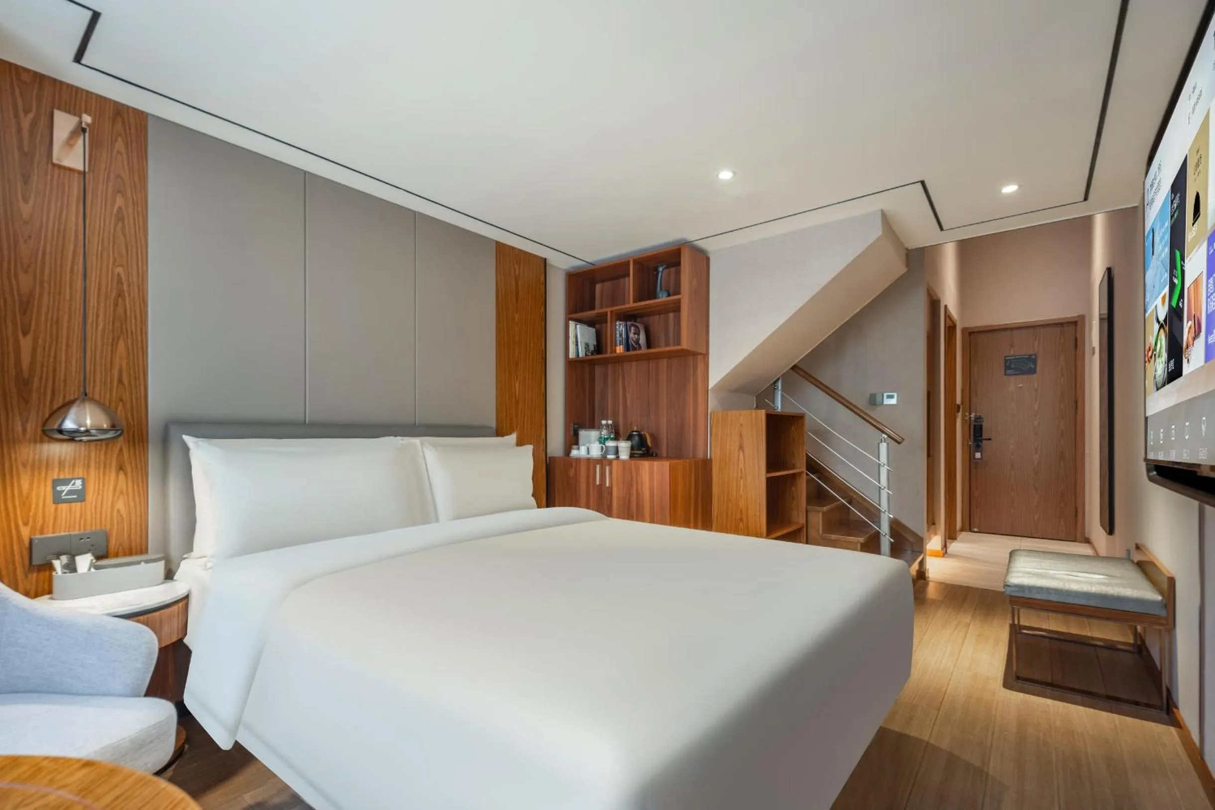 Bed in Atour X Hotel Shanghai Lujiazui Binjiang Avenue