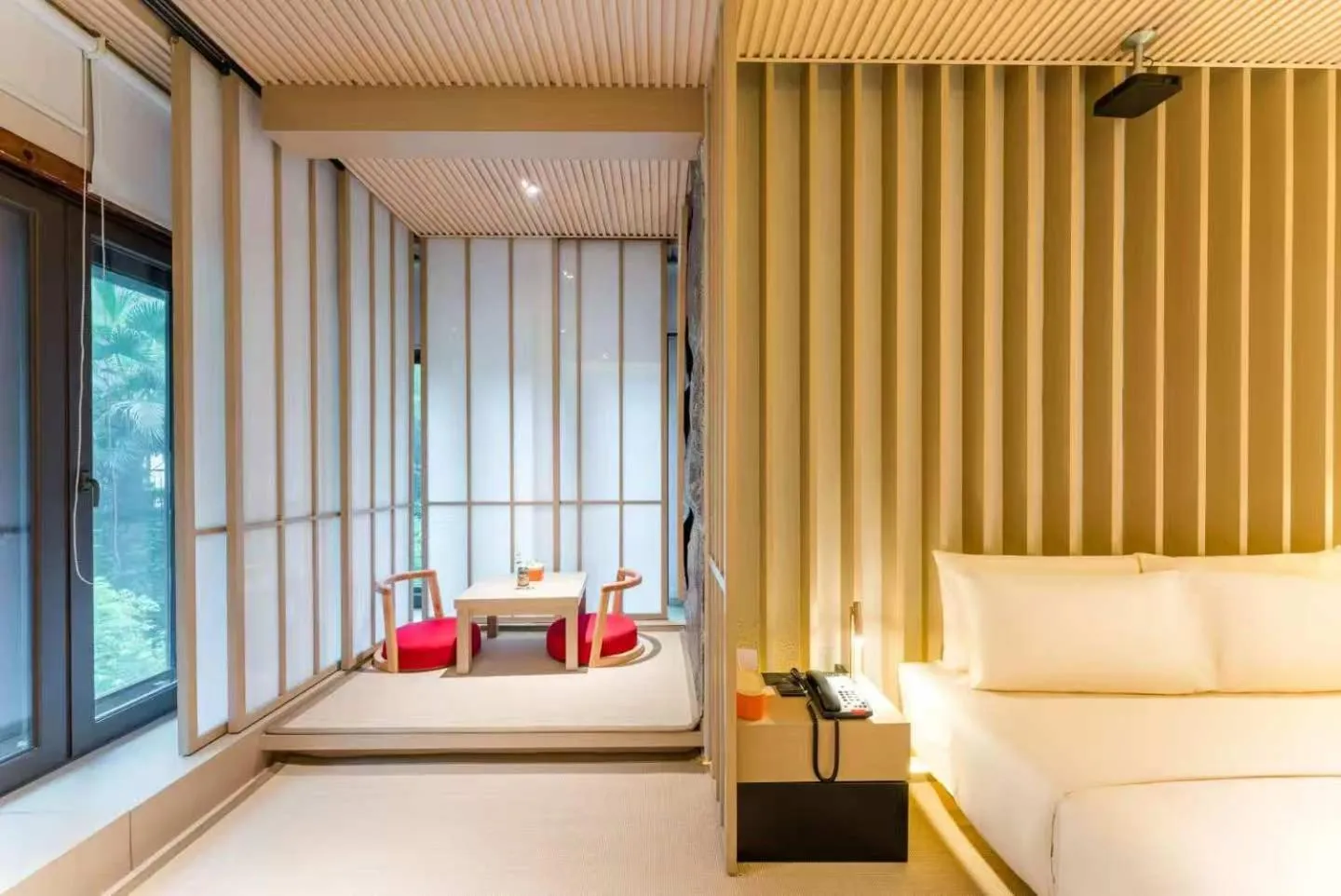 Seating area, Bed in Atour Hotel Chongqing Tiandi NetEase Cloud Music