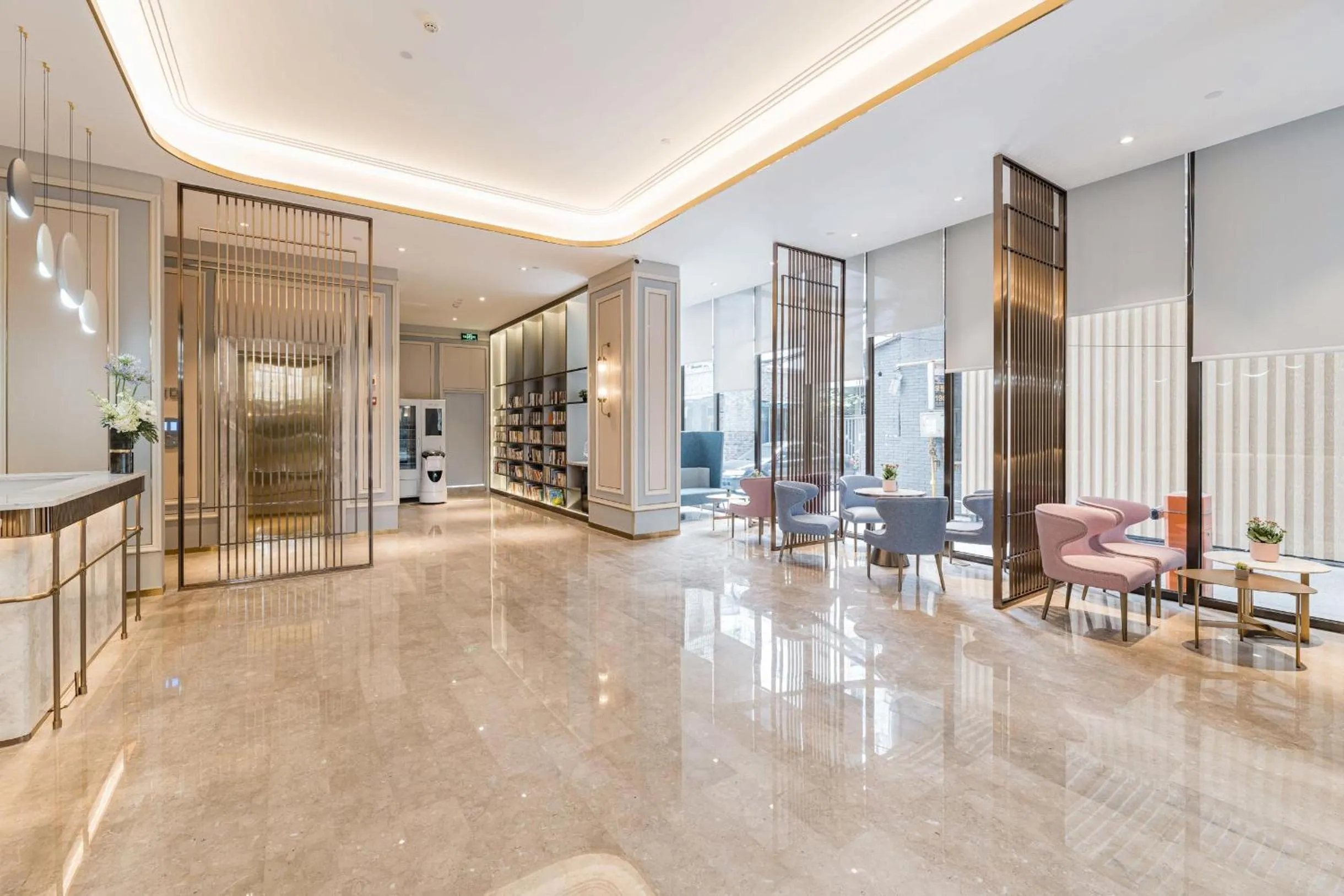 Seating area in Atour Hotel Chengdu Kuanzhai Alley