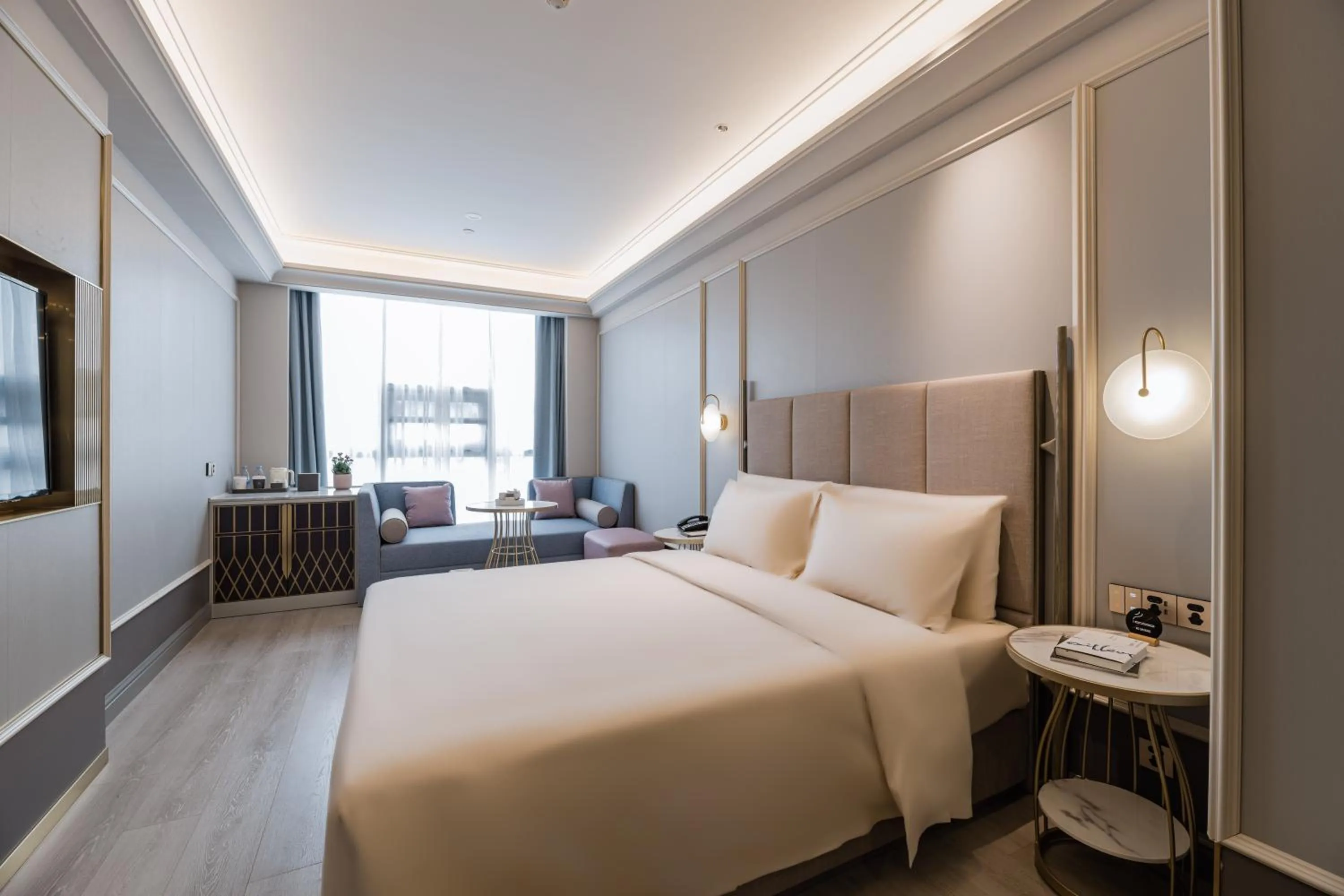 Bed in Atour Hotel Chengdu Kuanzhai Alley