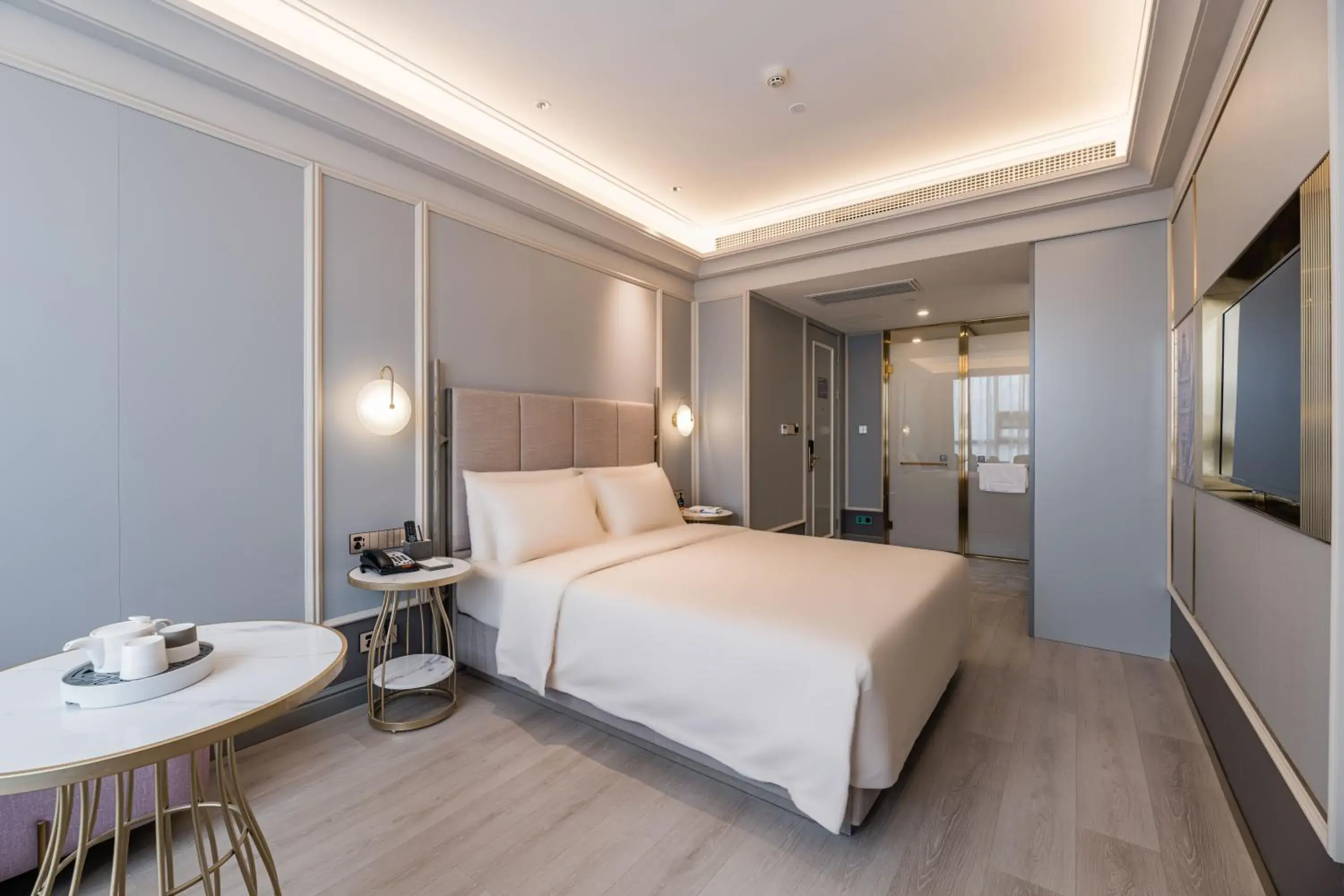 Bed in Atour Hotel Chengdu Kuanzhai Alley Bed in Atour Hotel Chengdu Kuanzhai Alley