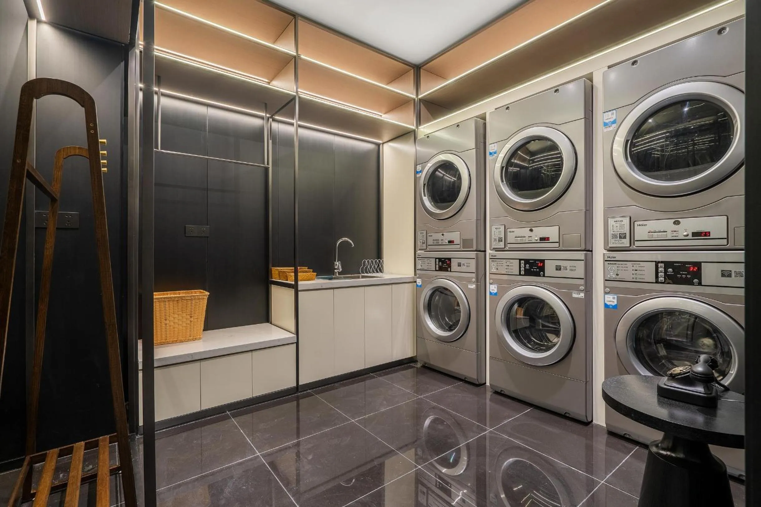 Atour Hotel Chengdu East Station Greenland 468 Center