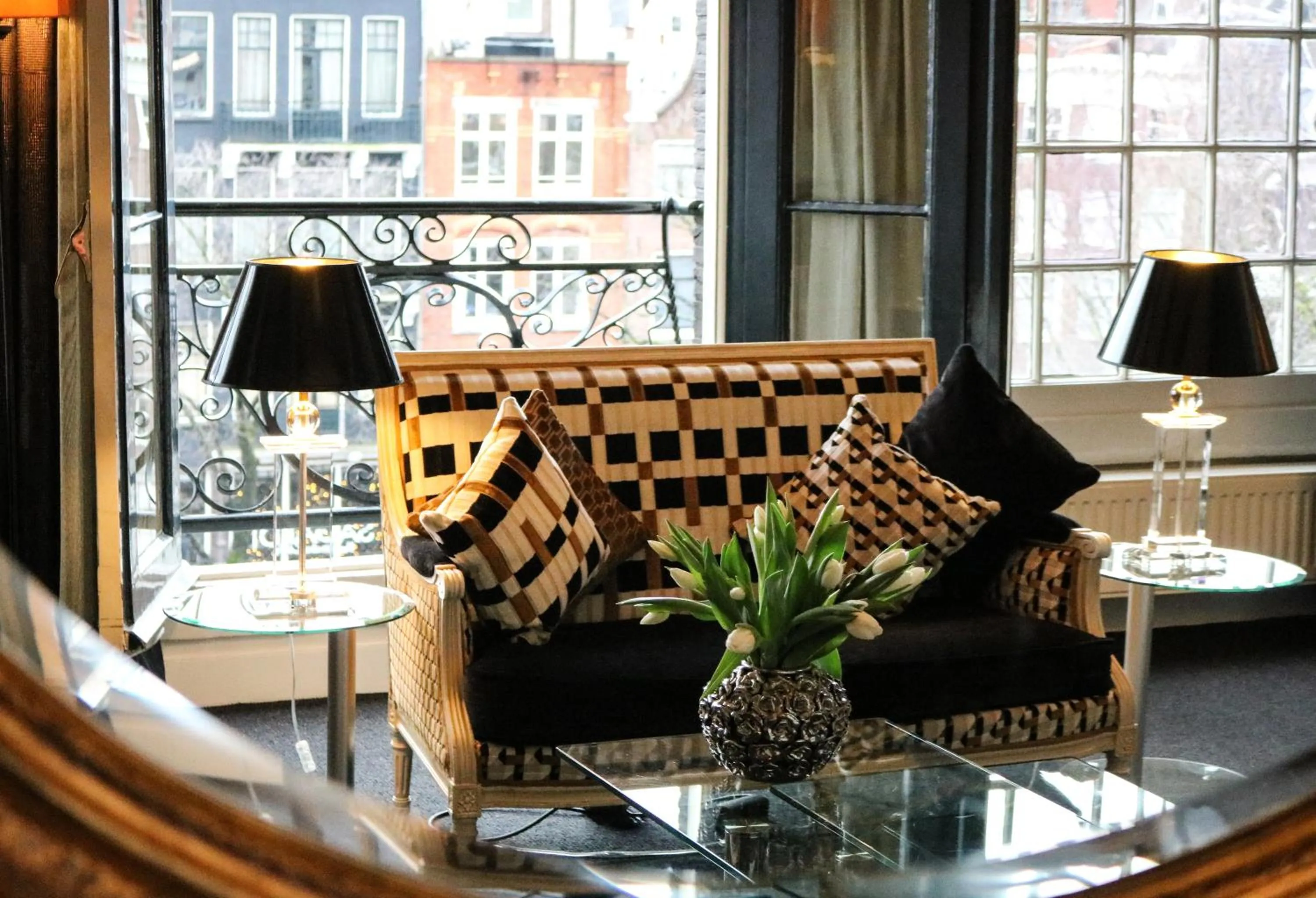Seating area in Ambassade Hotel