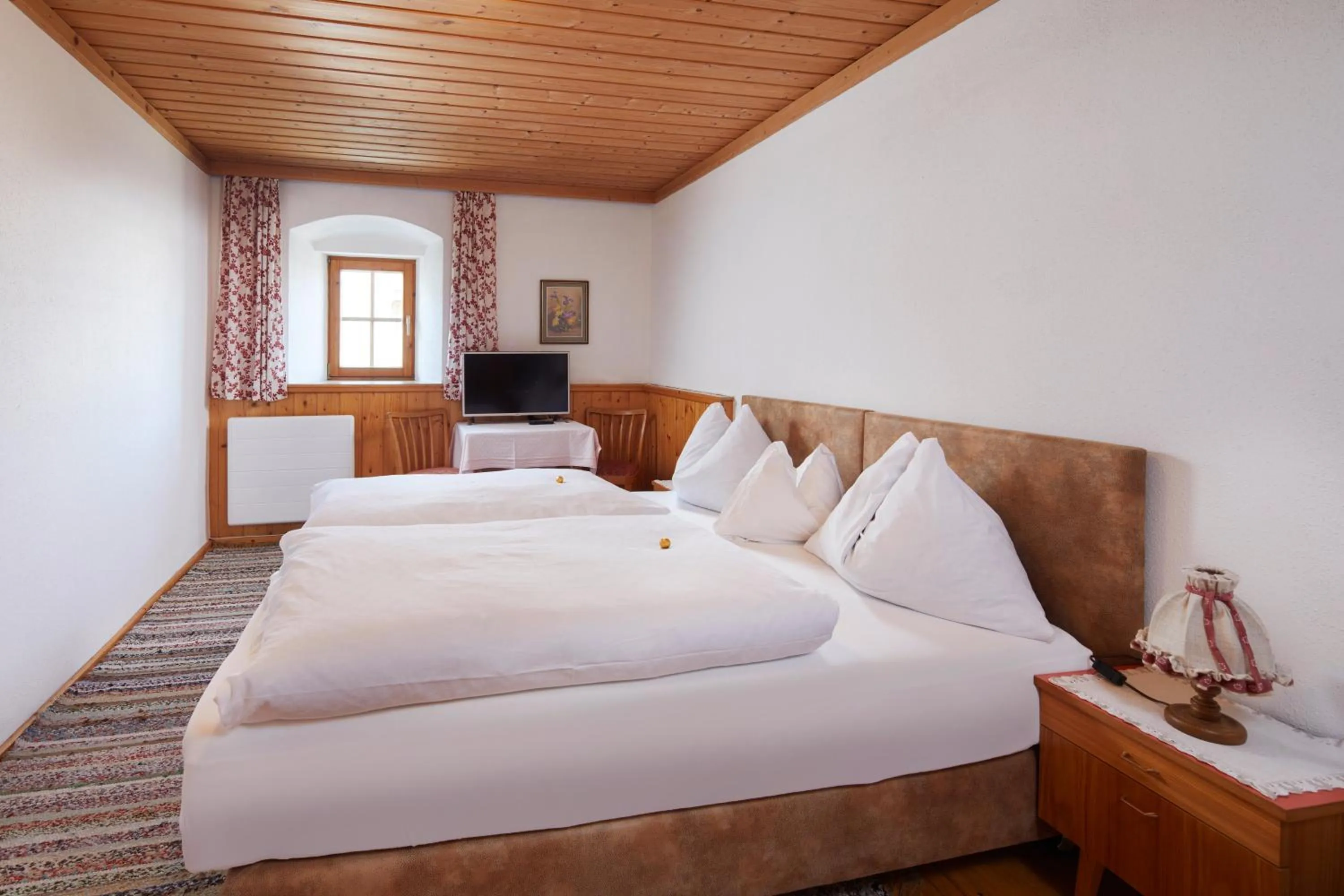 Bedroom, Bed in Pension Oberbräu