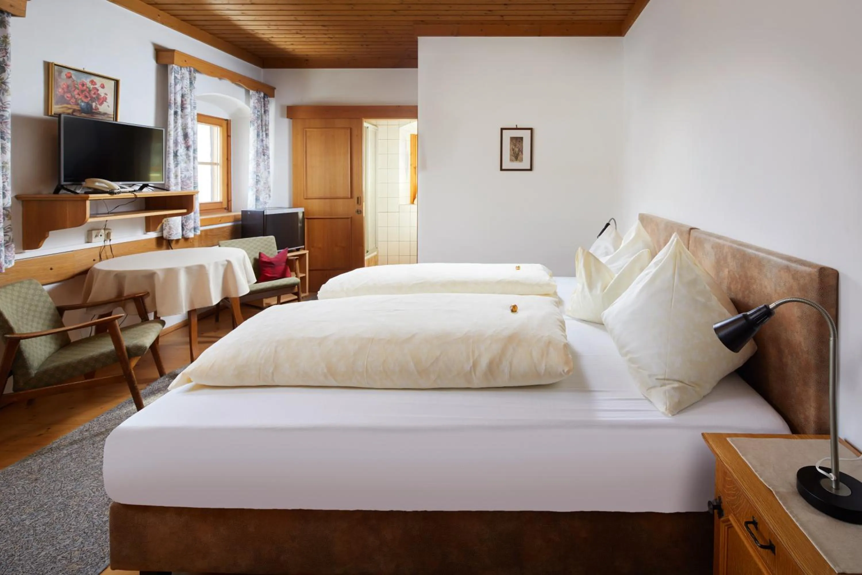 Bedroom, Bed in Pension Oberbräu